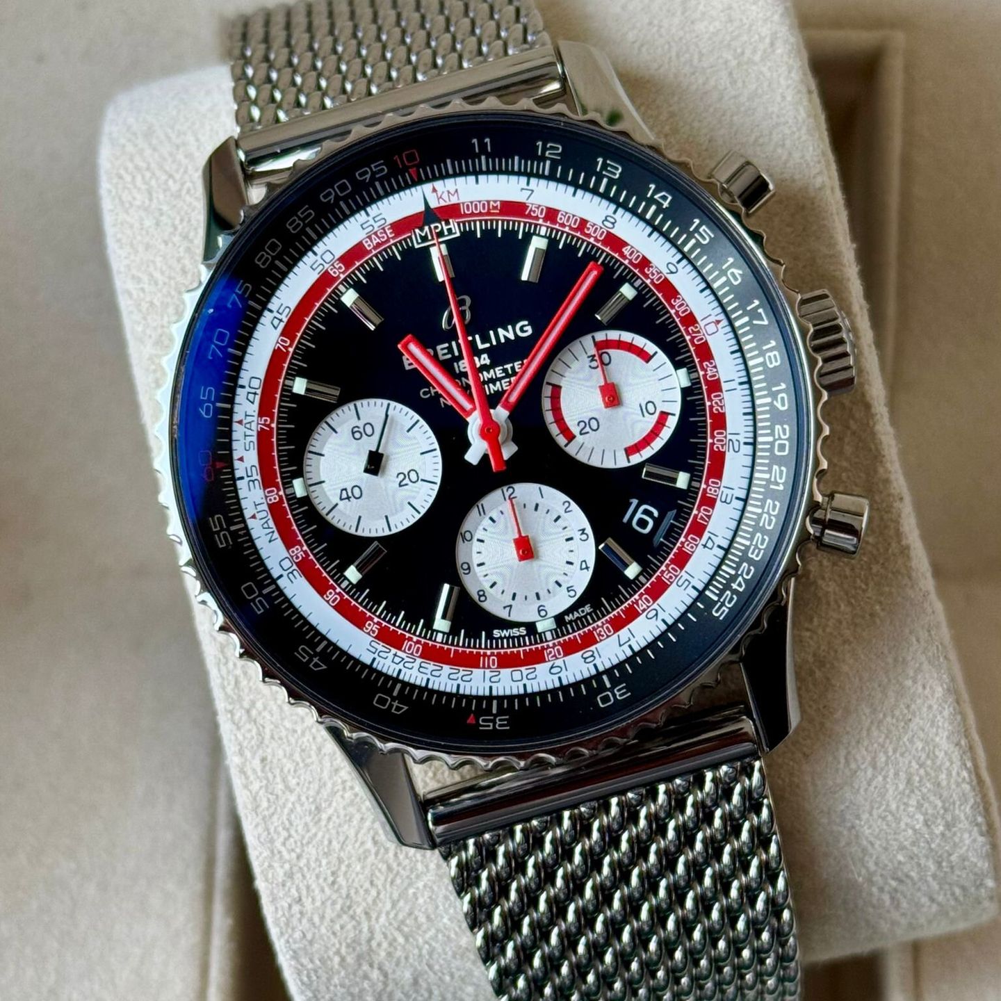 Breitling Navitimer 1 B01 Chronograph AB01211B1B1A1 - (1/7)