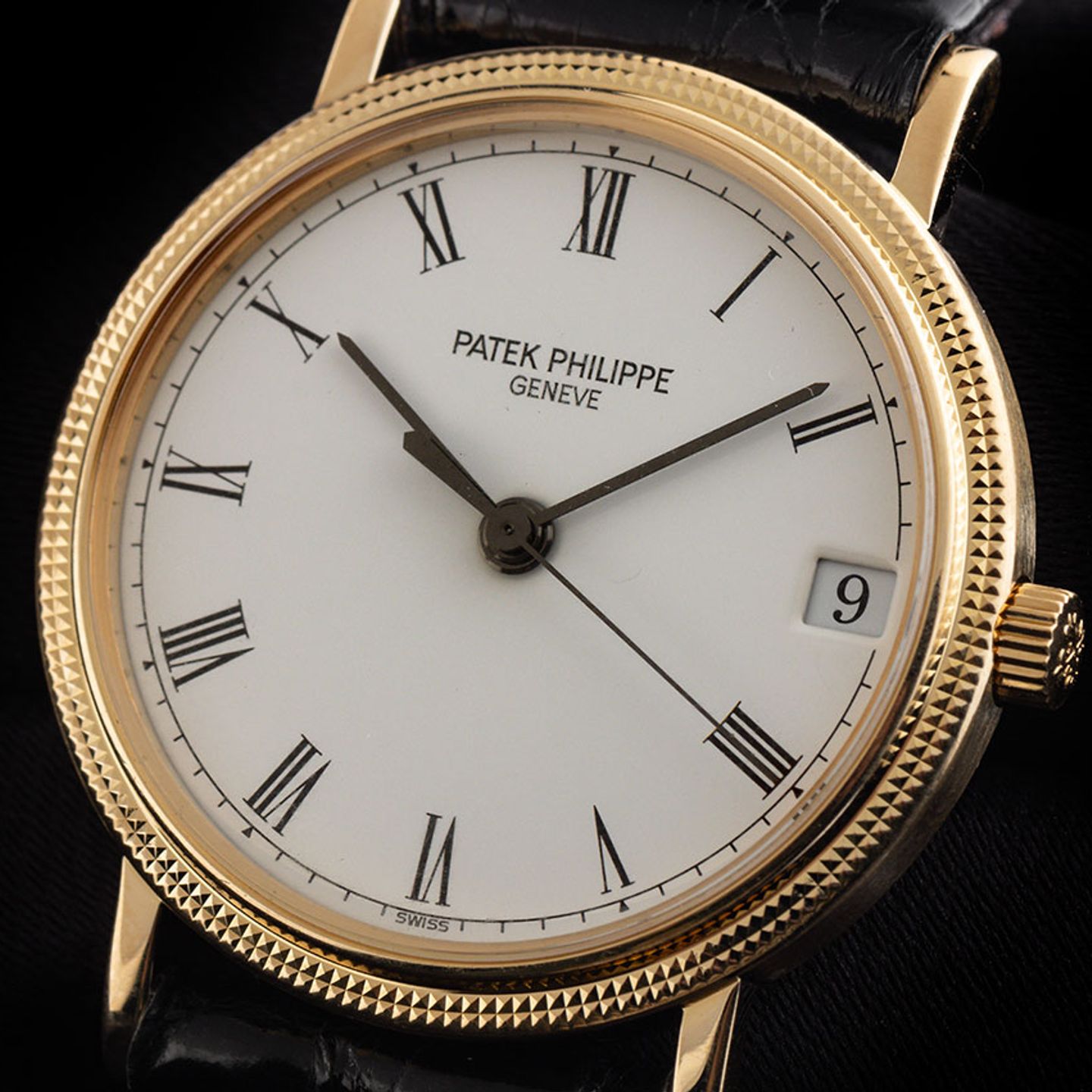 Patek Philippe Calatrava 3802/200 (1991) - White dial 34 mm Yellow Gold case (3/8)