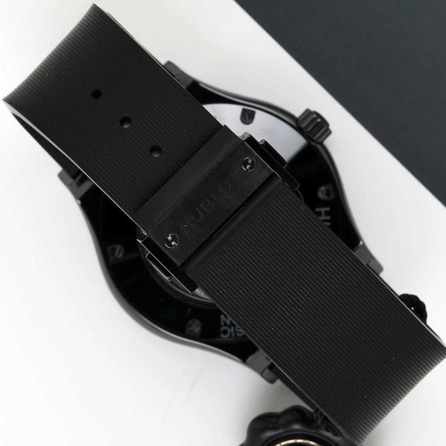 Hublot Classic Fusion 511.CM.1171.RX (2020) - Black dial 45 mm Ceramic case (6/8)
