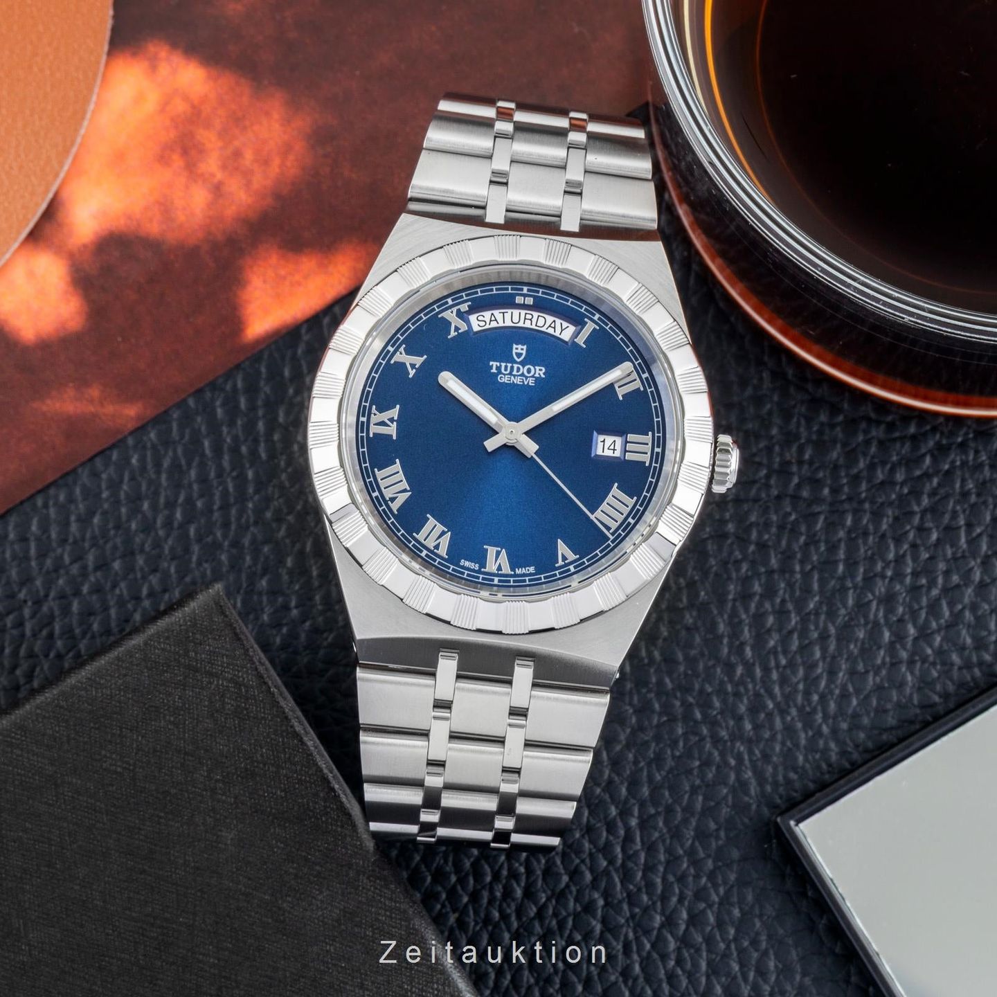 Tudor Royal 28600 (Onbekend (willekeurig serienummer)) - Blauw wijzerplaat 41mm Staal (3/8)