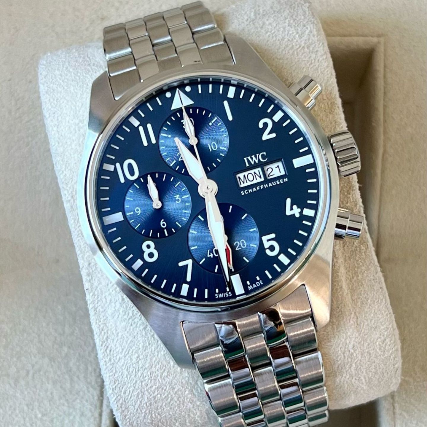 IWC Pilot Chronograph IW378004 - (1/7)