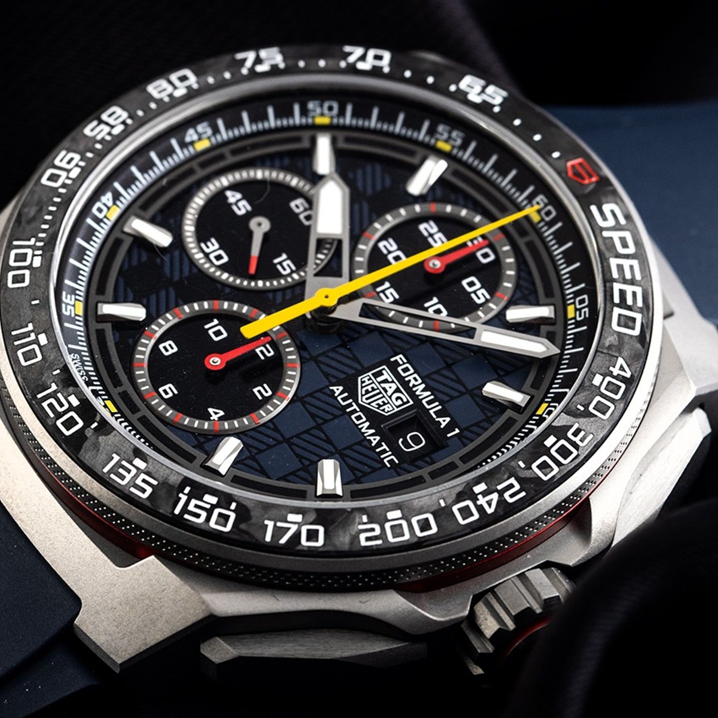 TAG Heuer Formula 1 CBZ2080.FT8091 (2025) - Blue dial 44 mm Titanium case (3/7)