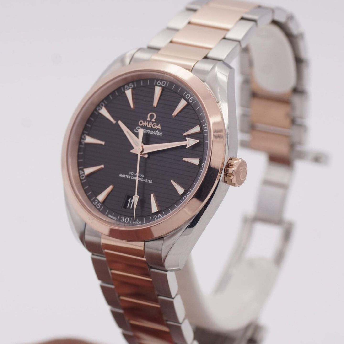 Omega Seamaster Aqua Terra 220.20.41.21.06.001 (2020) - Grey dial 41 mm Steel case (4/8)