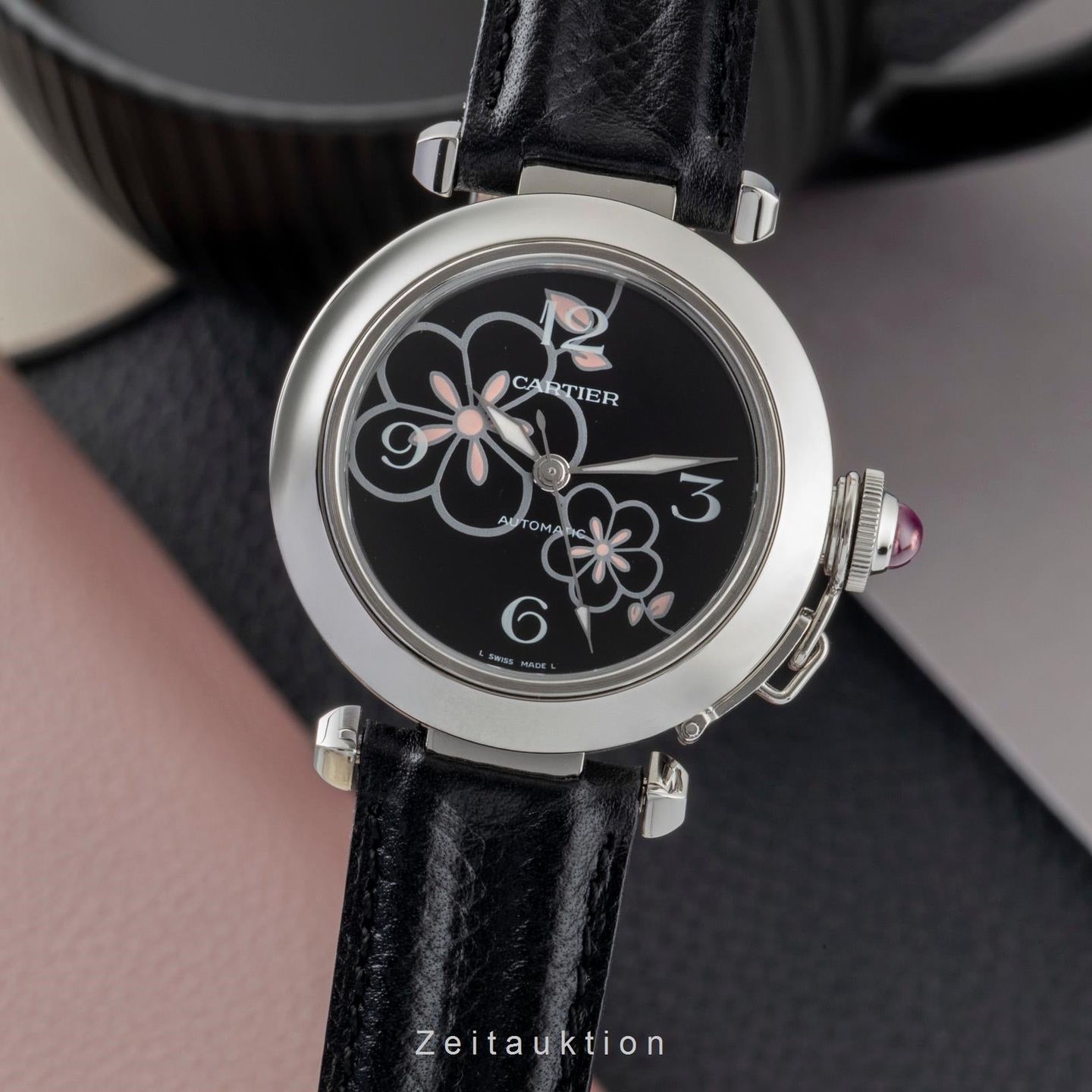 Cartier Pasha C W3109699 - (1/8)