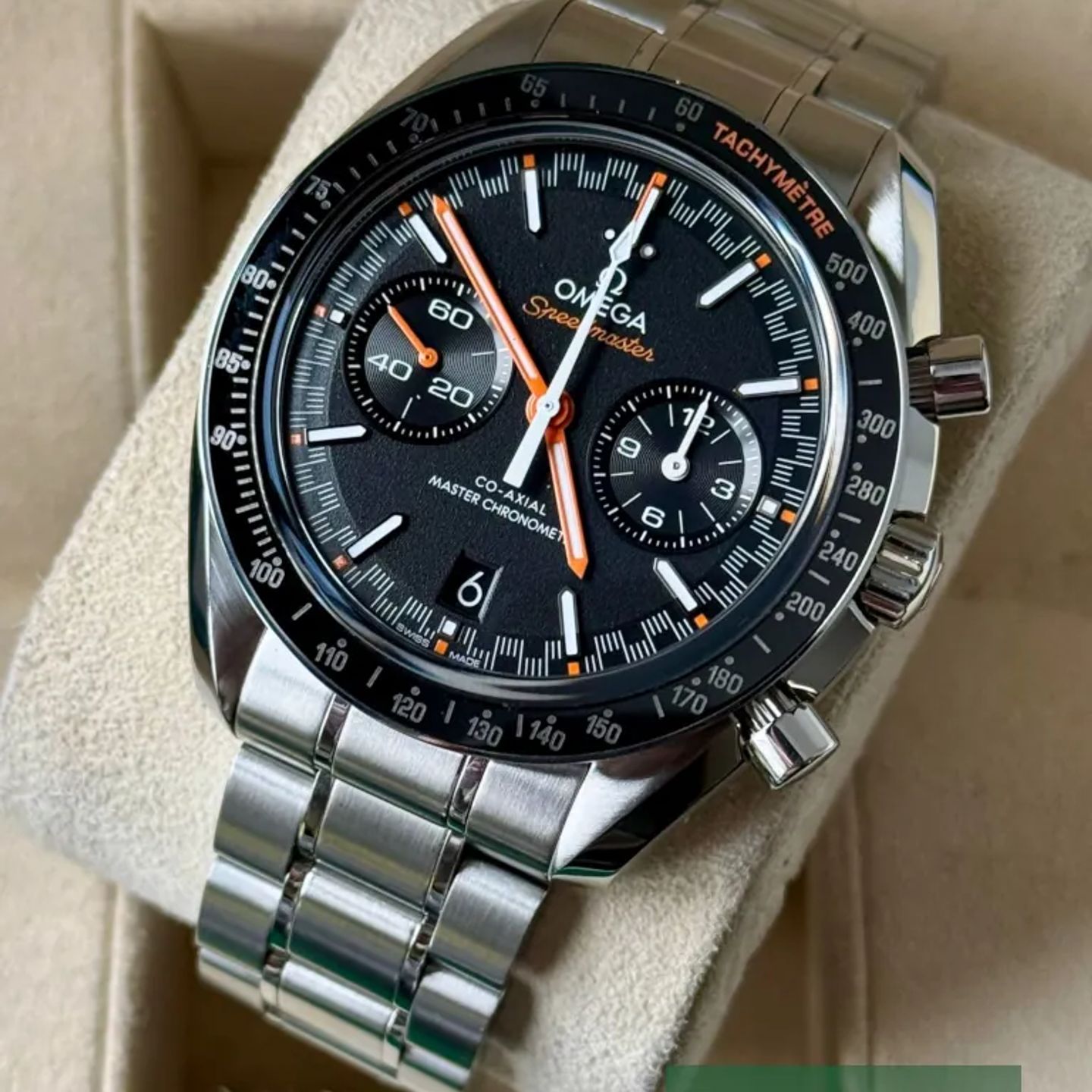 Omega Speedmaster Racing 329.30.44.51.01.002 - (3/7)