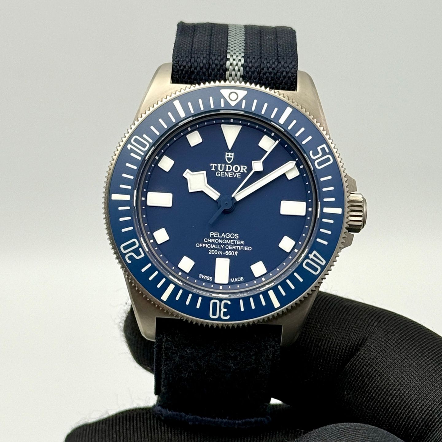 Tudor Pelagos 25707B/22 (2022) - Blue dial 42 mm Titanium case (3/8)