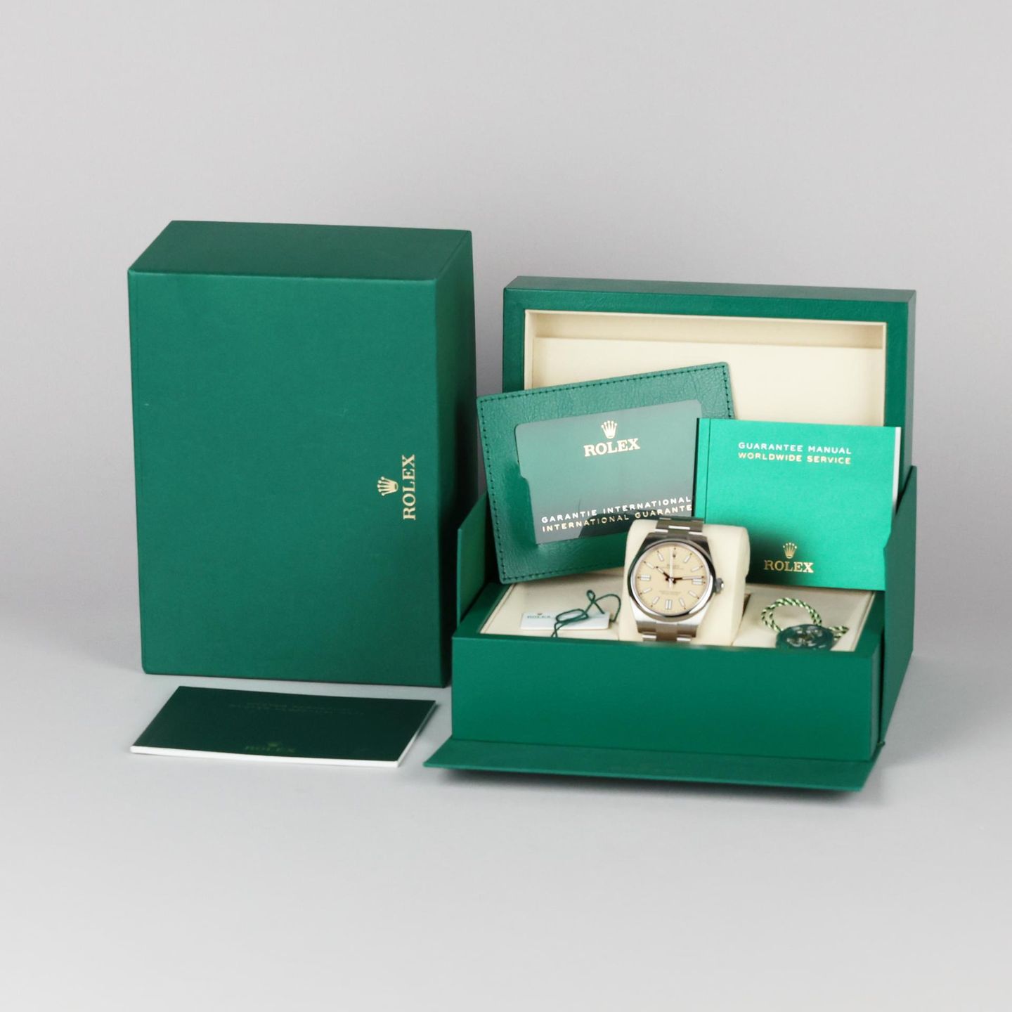 Rolex Oyster Perpetual 41 134300 (2026) - 41mm Staal (8/8)