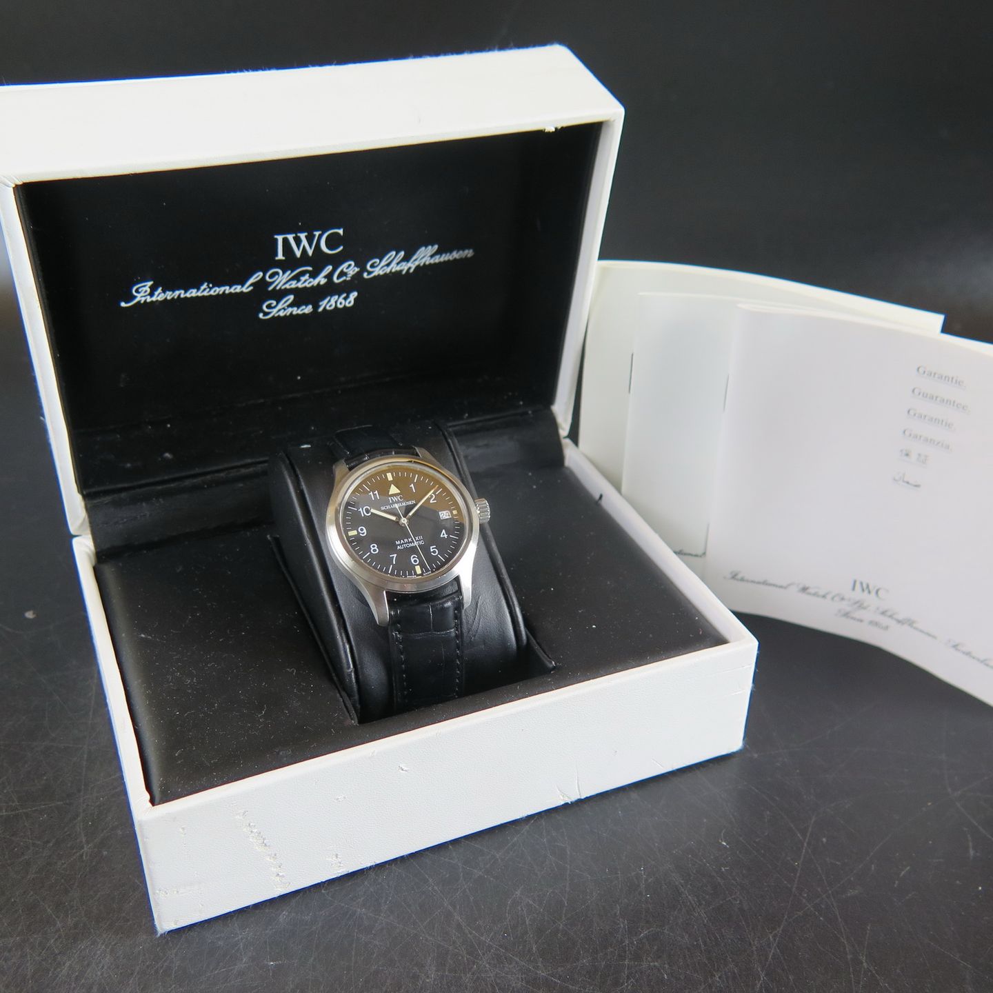 IWC Pilot Mark IW324101 (Unknown (random serial)) - Black dial 36 mm Steel case (5/5)