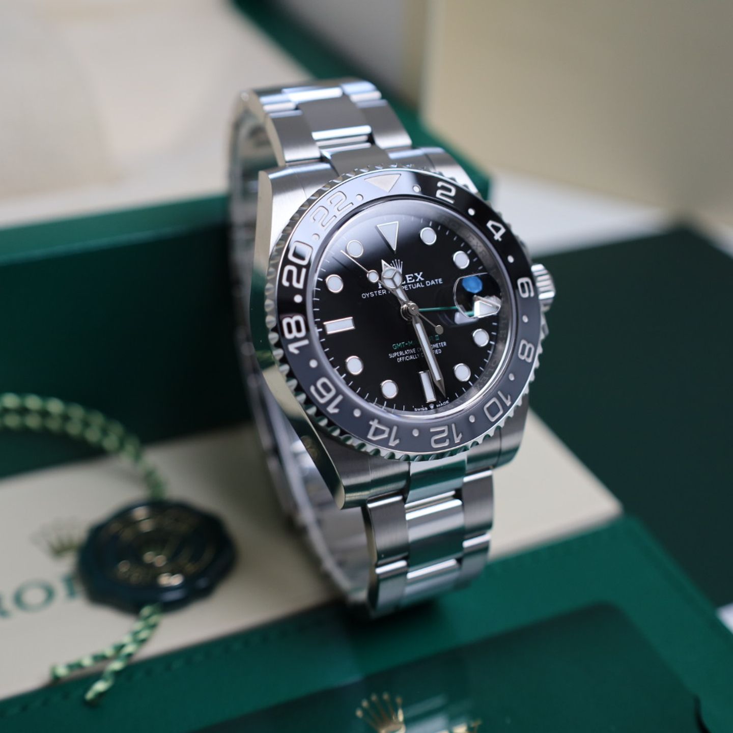 Rolex GMT-Master II 126710GRNR (2024) - Zwart wijzerplaat 40mm Staal (4/7)