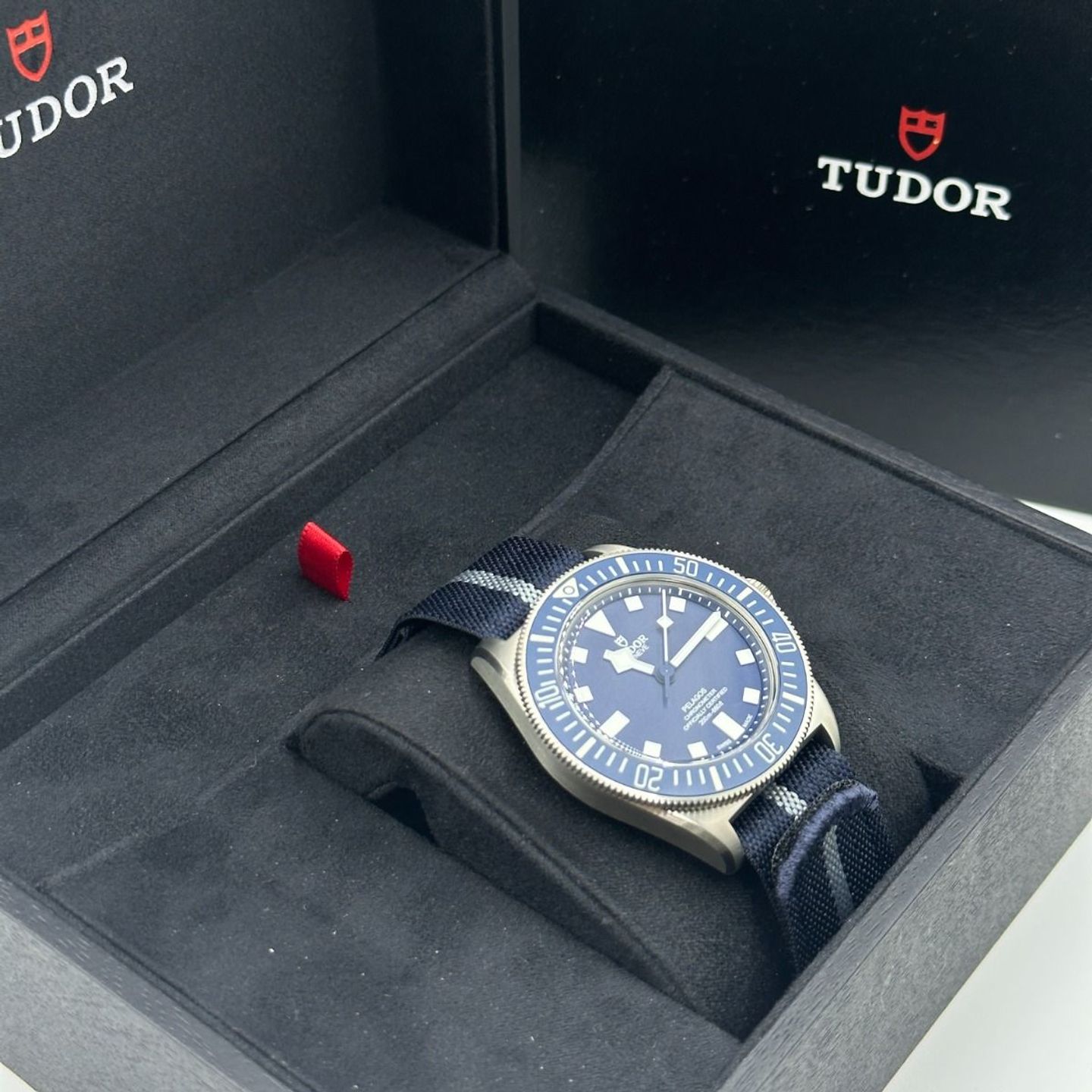 Tudor Pelagos 25707B/24-0001 (2024) - Blue dial 42 mm Titanium case (3/8)