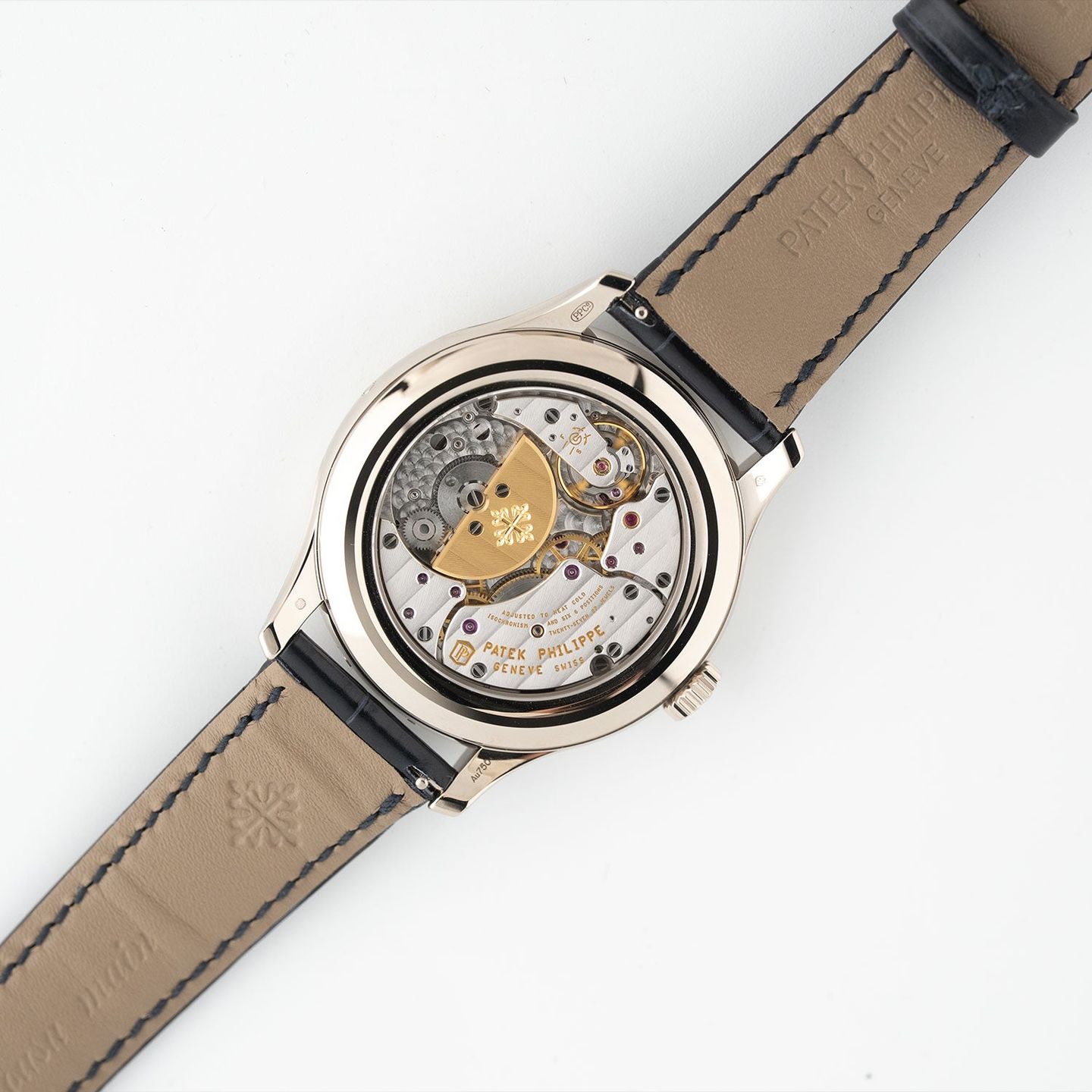 Patek Philippe Perpetual Calendar 5327G-001 - (6/8)
