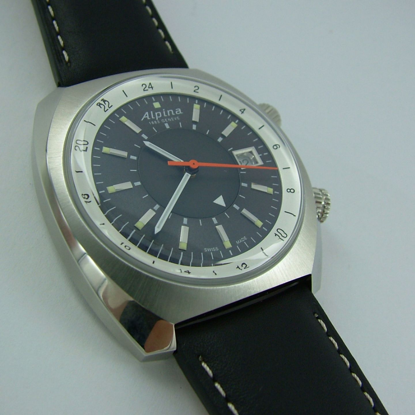 Alpina Startimer - (2022) - Black dial 42 mm Steel case (4/7)