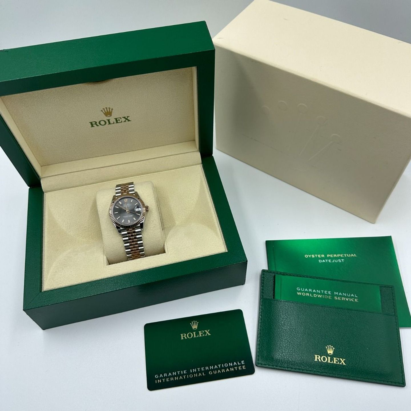 Rolex Datejust 31 278271 (2024) - Zwart wijzerplaat 31mm Staal (2/8)