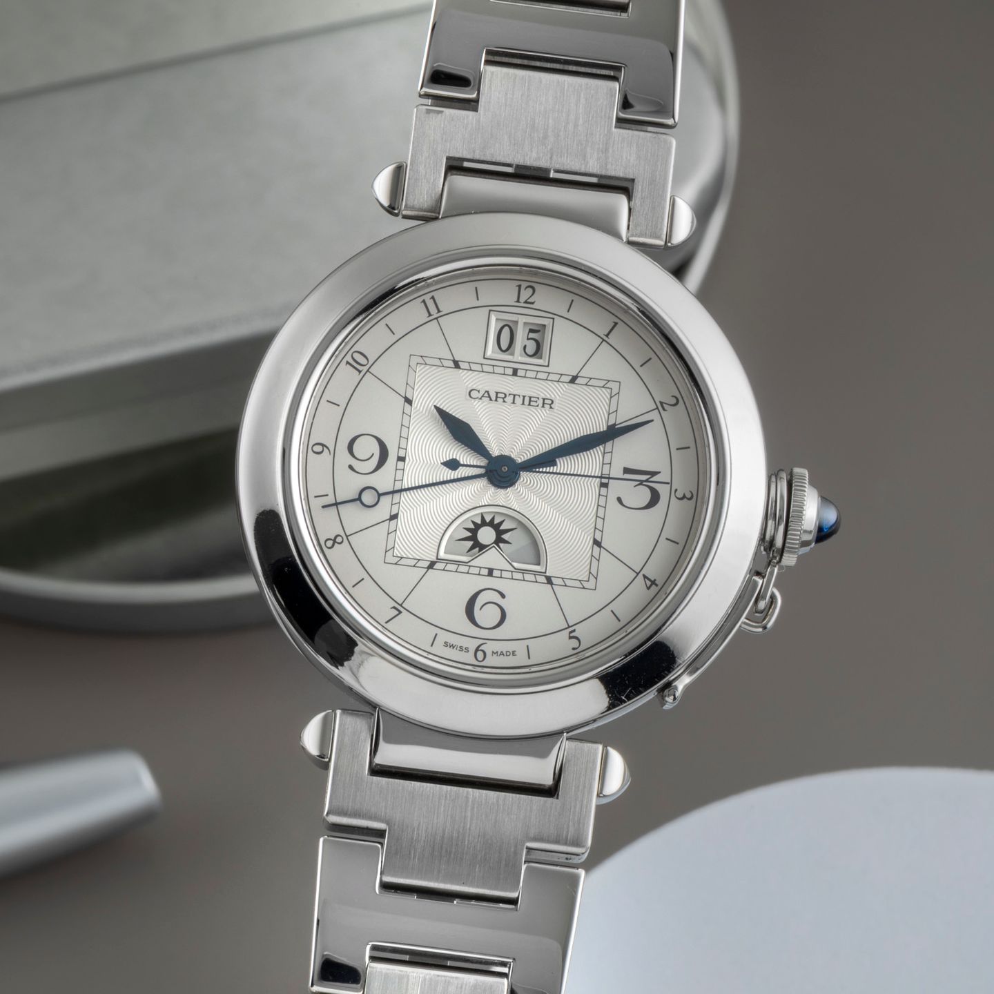 Cartier Pasha W31093M7 - (3/8)
