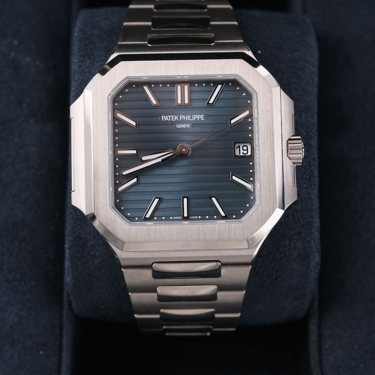 Patek Philippe Cubitus 7128/1G-001 - (1/8)