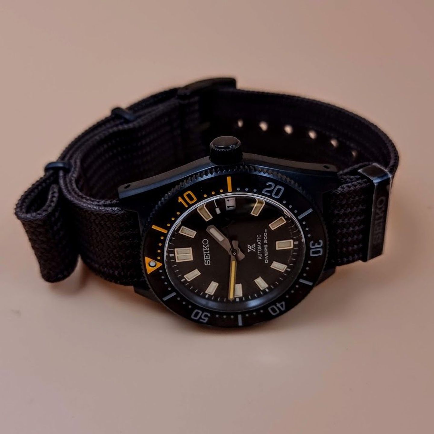 Seiko Prospex SPB253J1 (2025) - Black dial 41 mm Steel case (6/8)