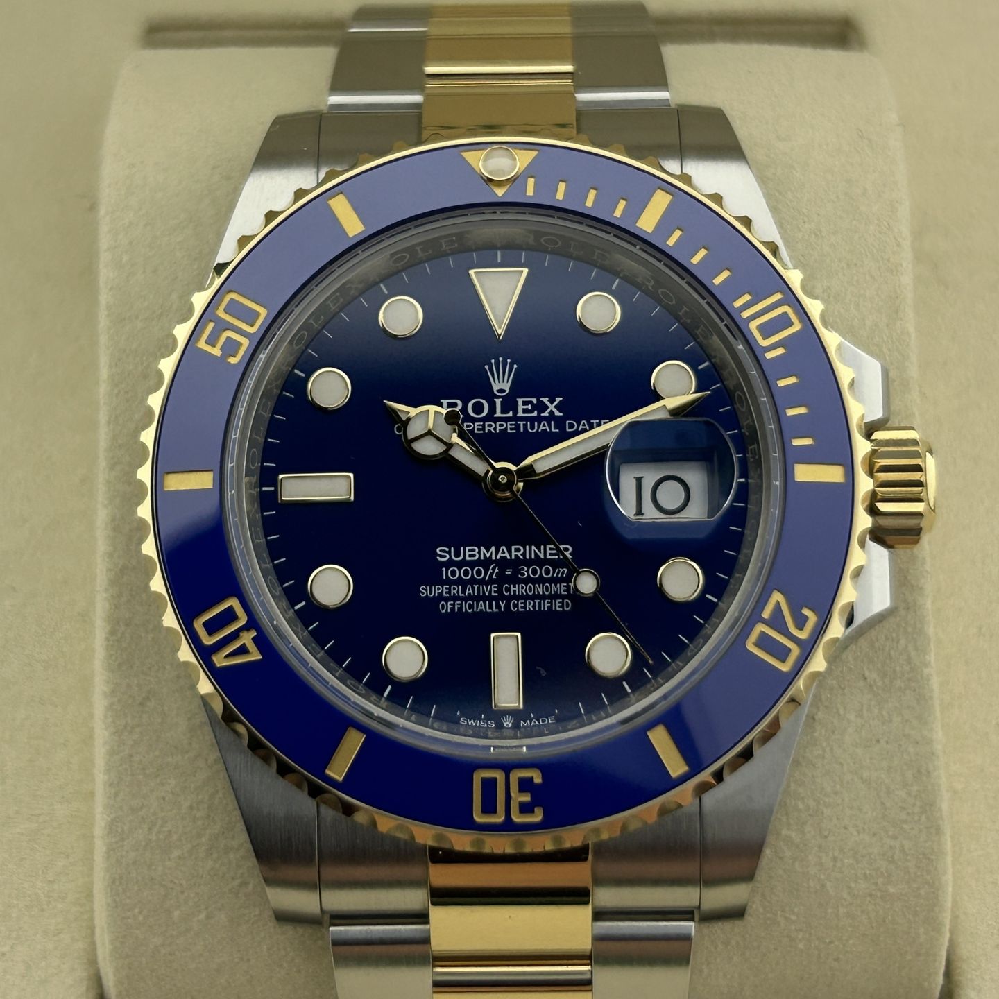 Rolex Submariner Date 126613LB (2025) - 41 mm Gold/Steel case (7/8)