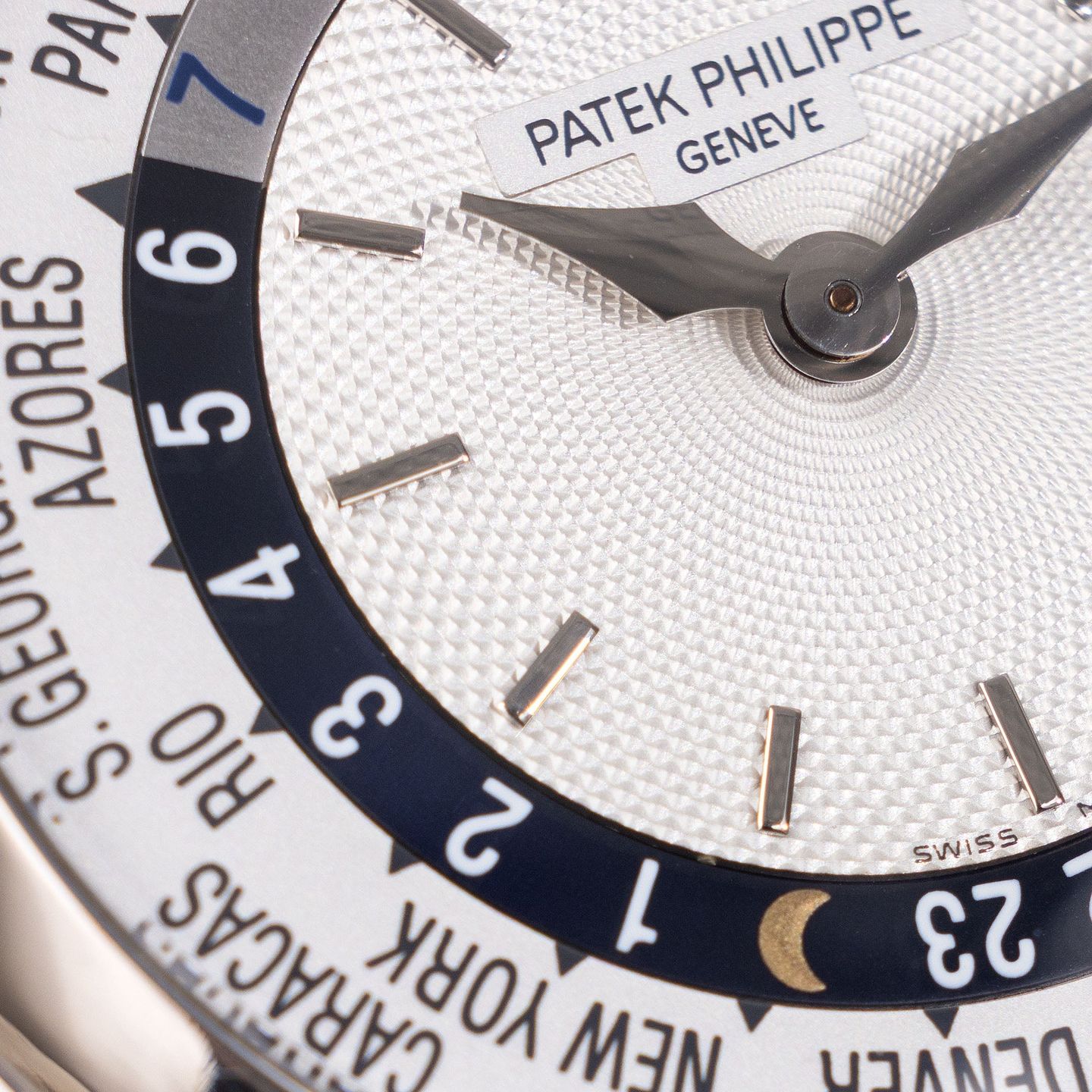 Patek Philippe World Time 5110G (2005) - White dial 38 mm White Gold case (7/8)