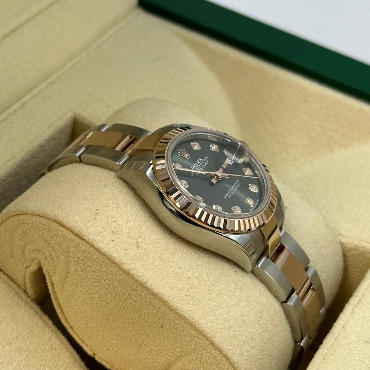 Rolex Lady-Datejust 279171 (2026) - 28mm Goud/Staal (4/10)