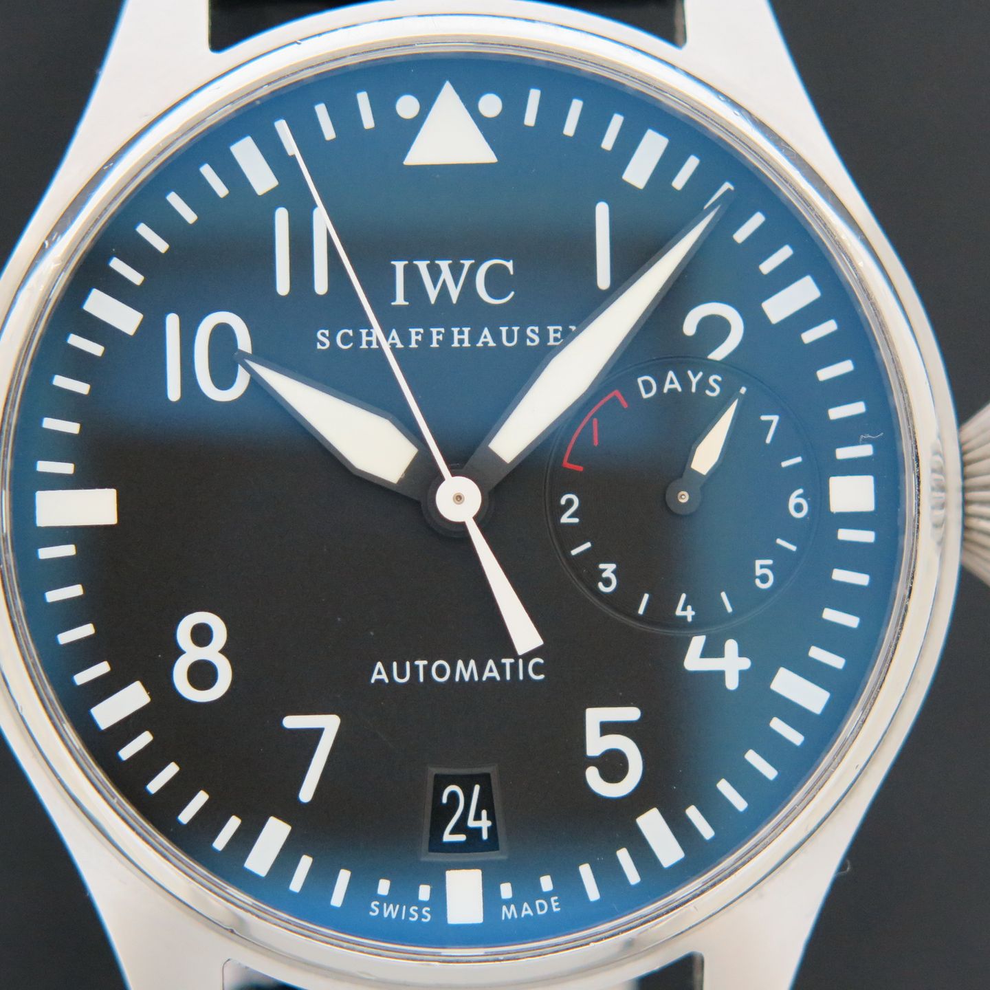 IWC Big Pilot IW500401 (2011) - Black dial 46 mm Steel case (2/4)