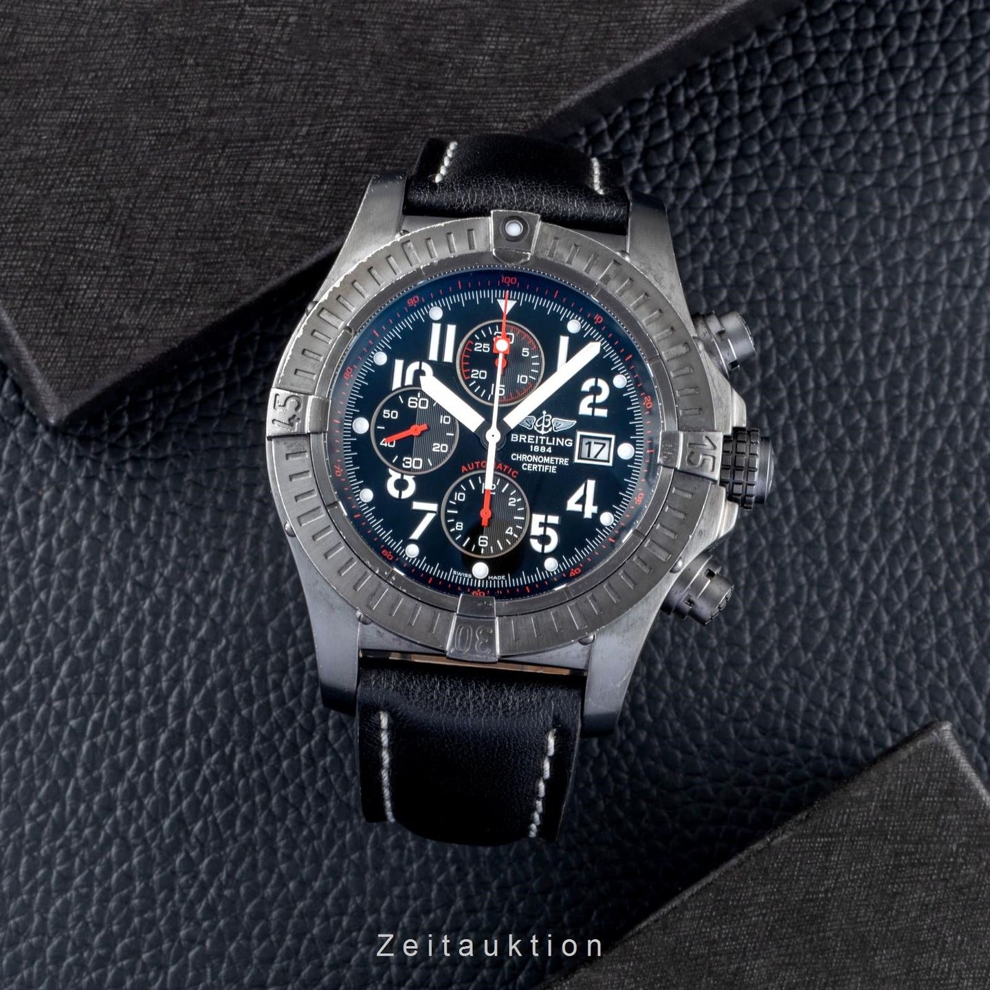 Breitling Super Avenger M13370 - (3/8)