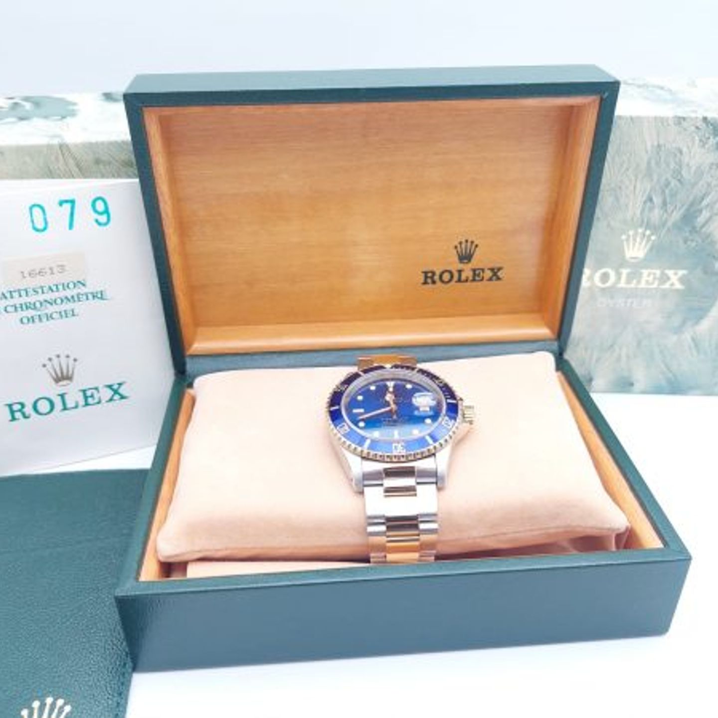 Rolex Submariner Date 16613 (1994) - Blue dial 40 mm Gold/Steel case (2/8)