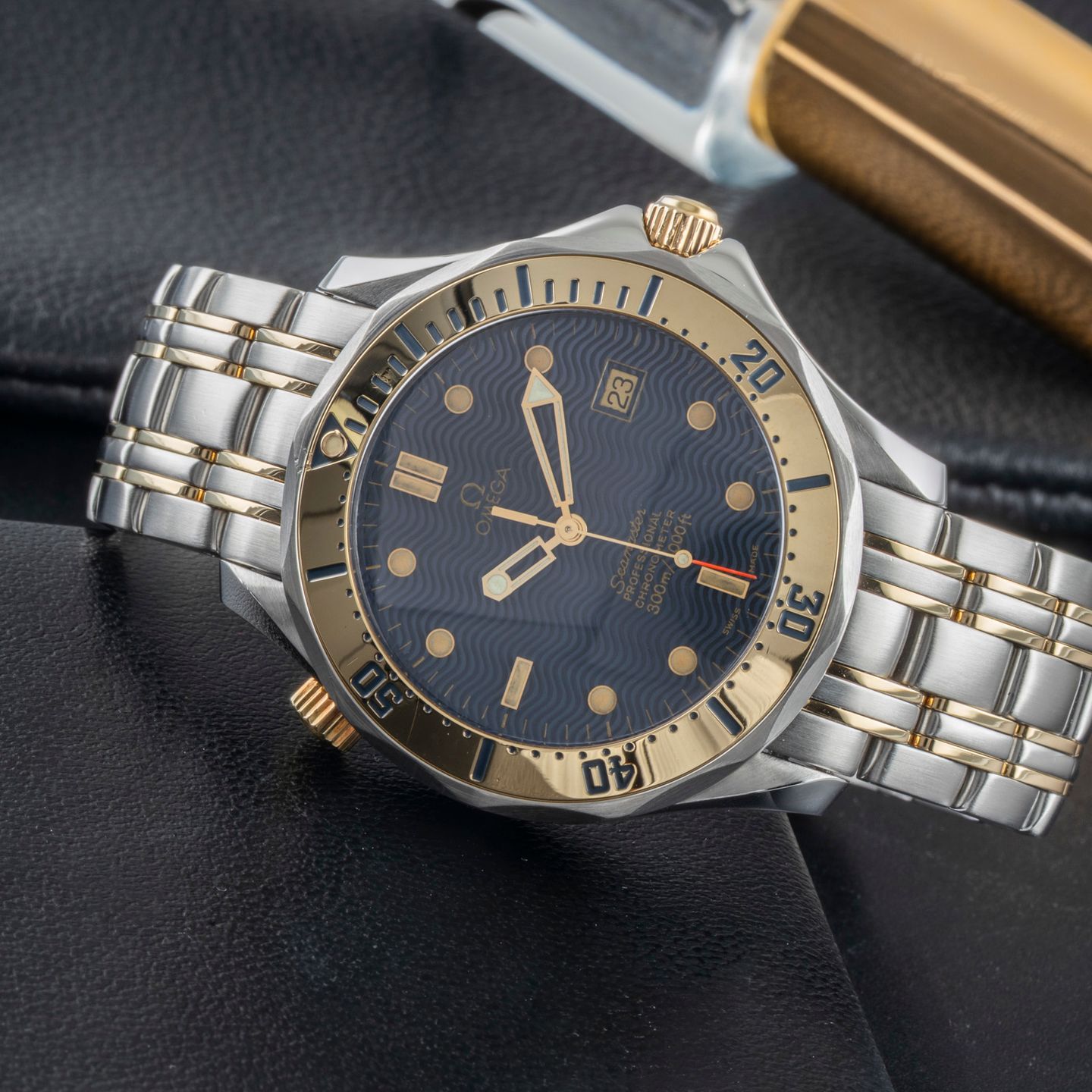 Omega Seamaster Diver 300 M 2432.80.00 - (2/8)