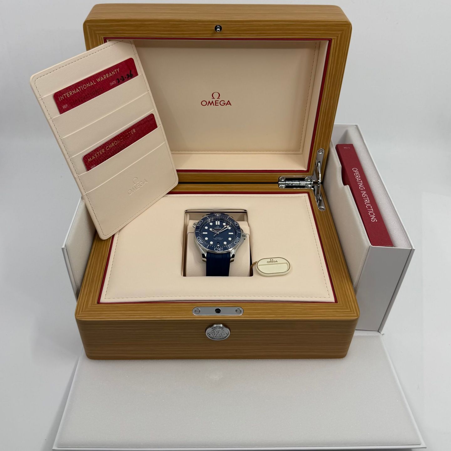 Omega Seamaster Diver 300 M 210.32.42.20.03.001 - (3/8)