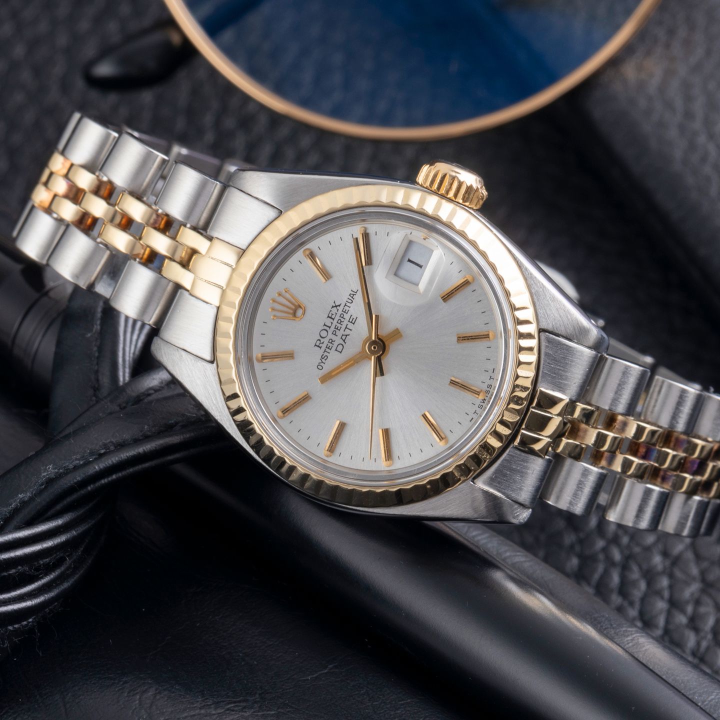 Rolex Lady-Datejust 6917 (1978) - Zilver wijzerplaat 26mm Goud/Staal (2/8)