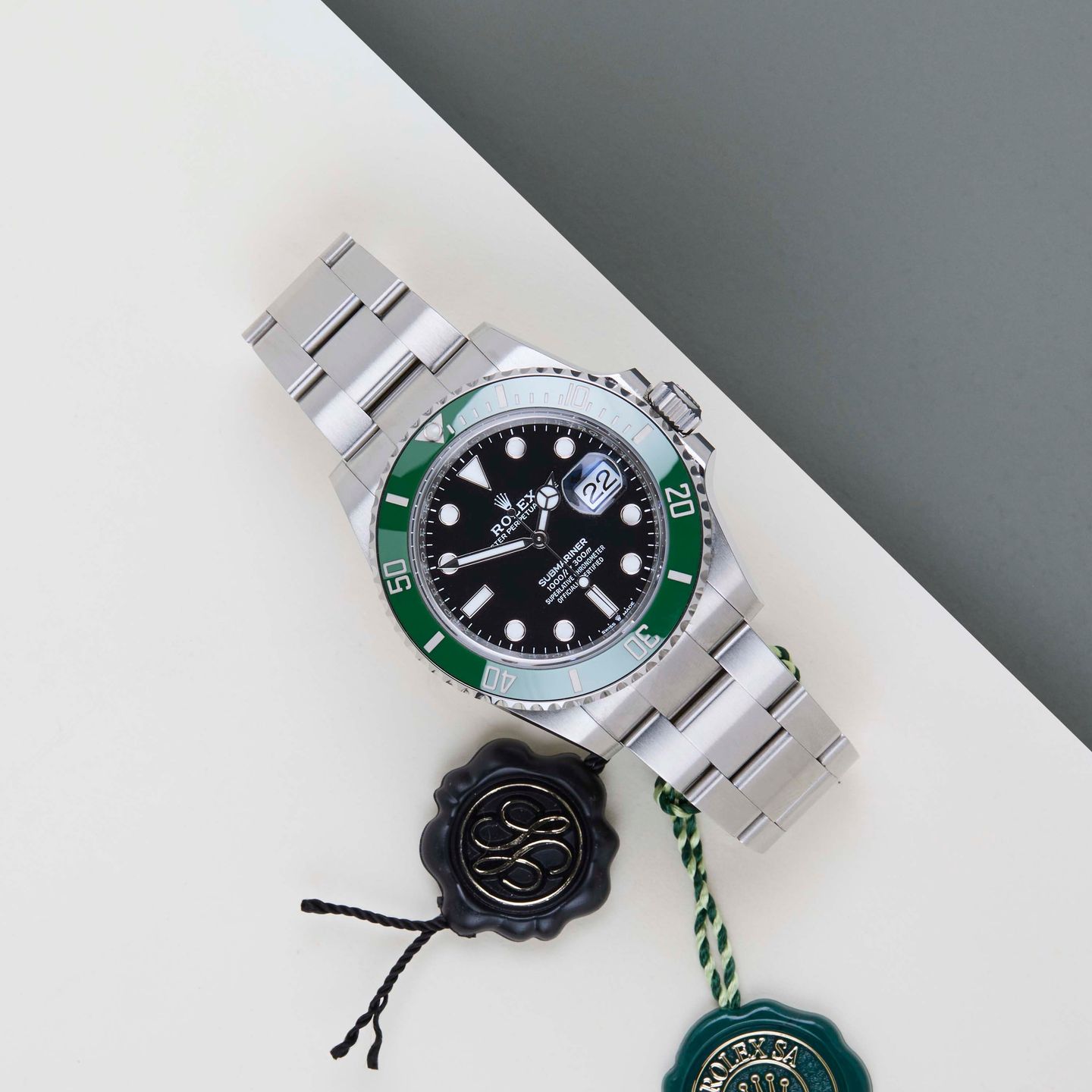 Rolex Submariner Date 126610LV (2025) - Zwart wijzerplaat 41mm Staal (2/8)