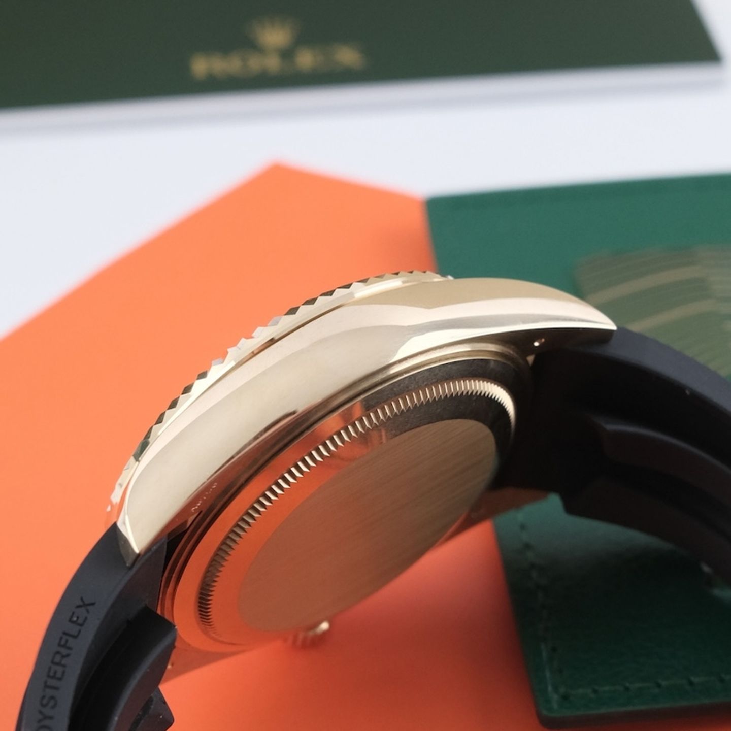 Rolex Sky-Dweller 326238 (2021) - 42 mm Yellow Gold case (5/8)