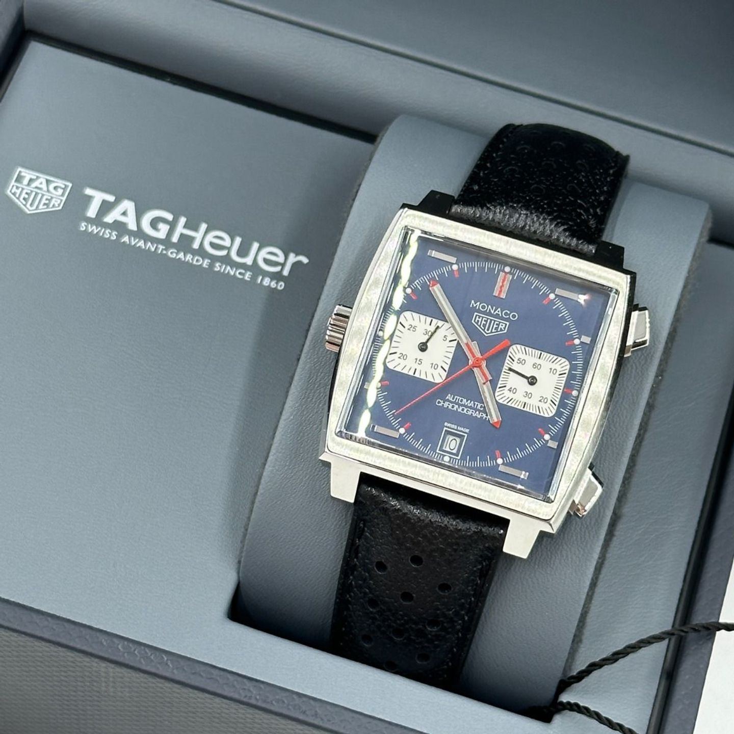 TAG Heuer Monaco Calibre 11 CAW211P.FC6356 (2023) - Blauw wijzerplaat 39mm Staal (5/8)