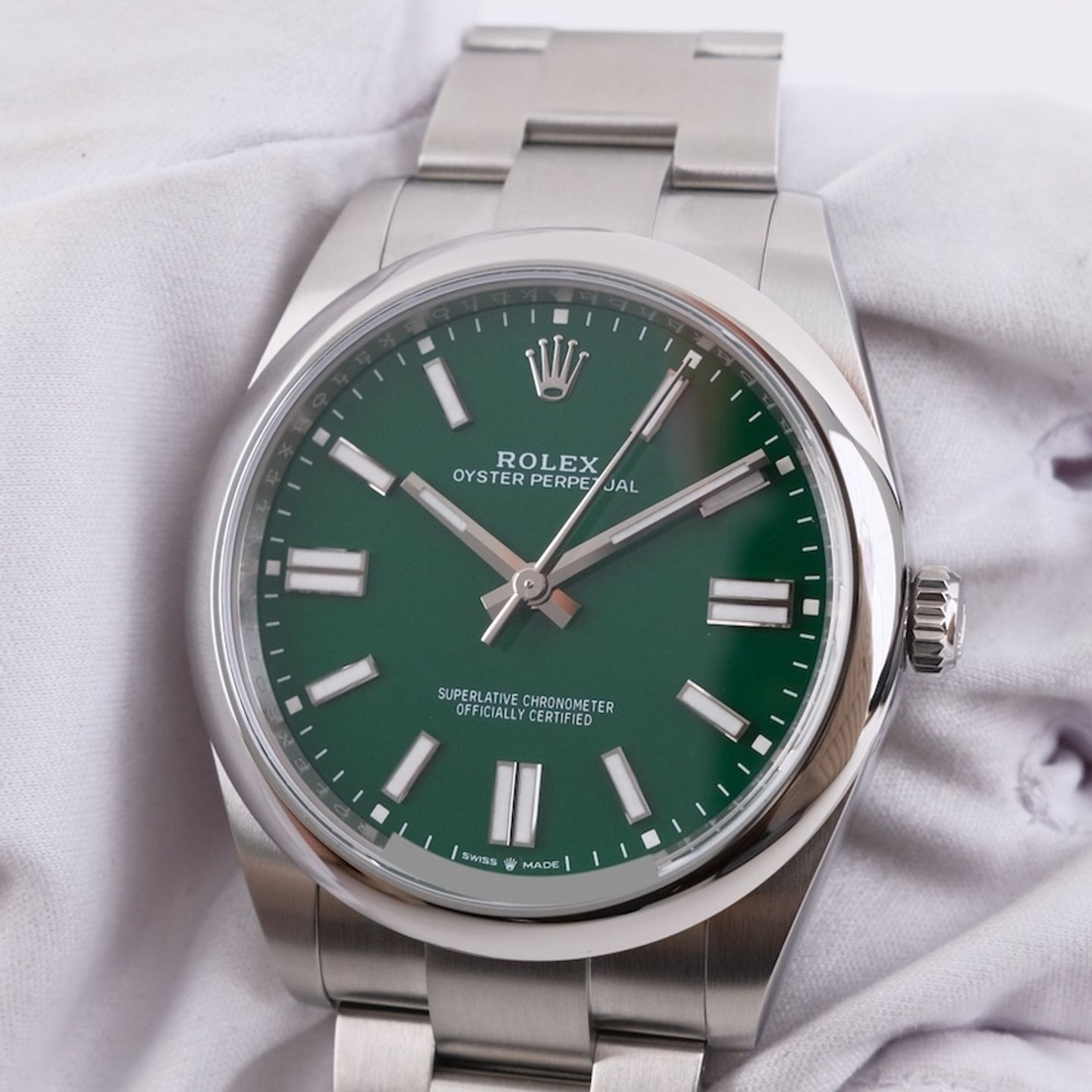Rolex Oyster Perpetual 41 124300 - (4/8)
