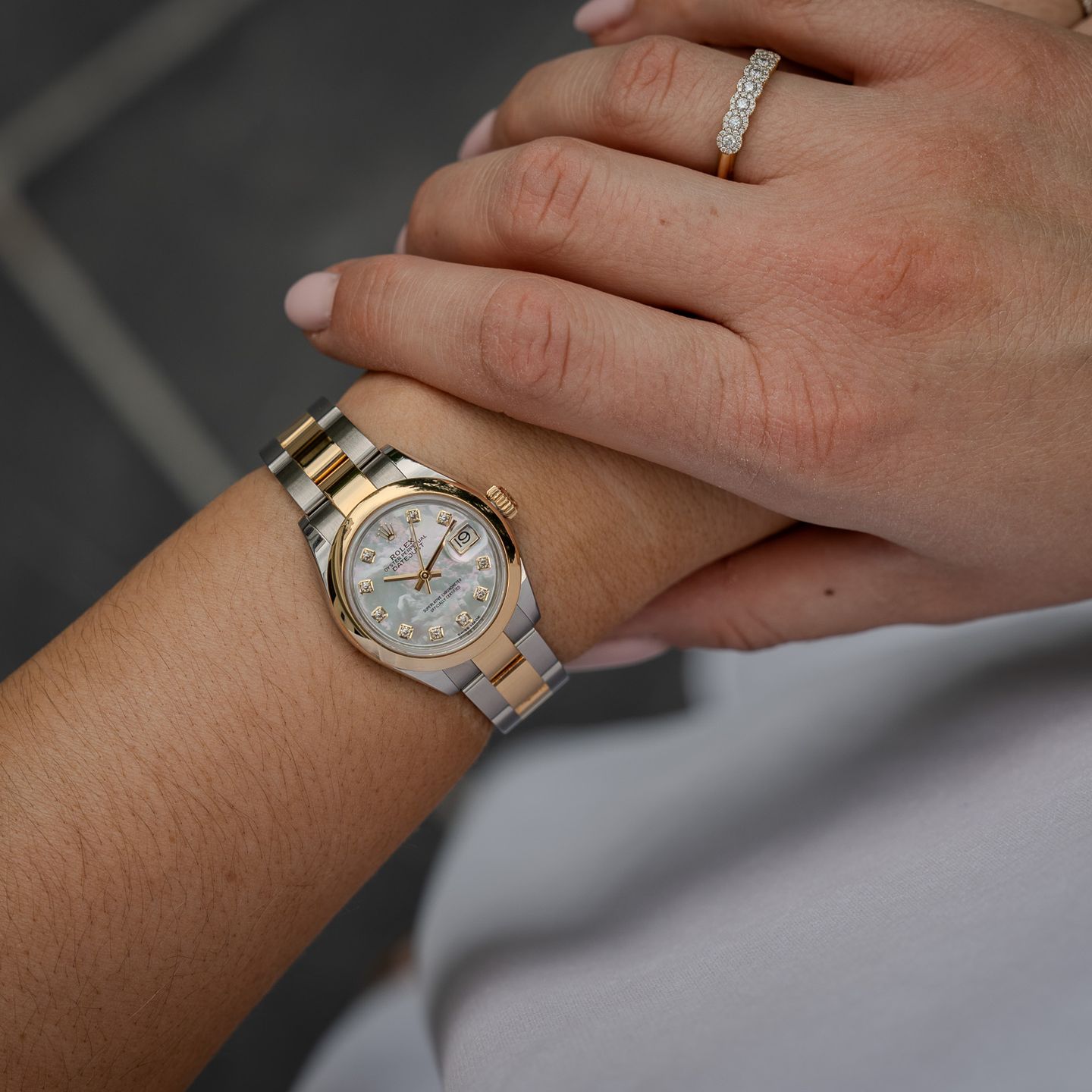 Rolex Lady-Datejust 279163 (2018) - Parelmoer wijzerplaat 28mm Goud/Staal (2/6)