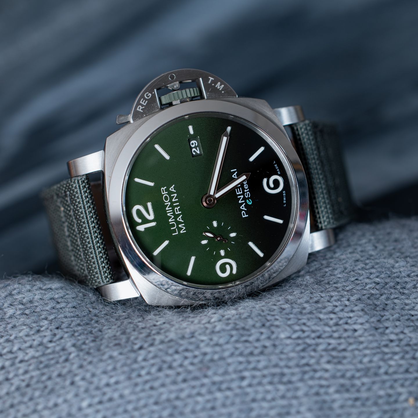 Panerai Luminor Marina PAM01356 (2022) - Green dial 44 mm Steel case (3/6)
