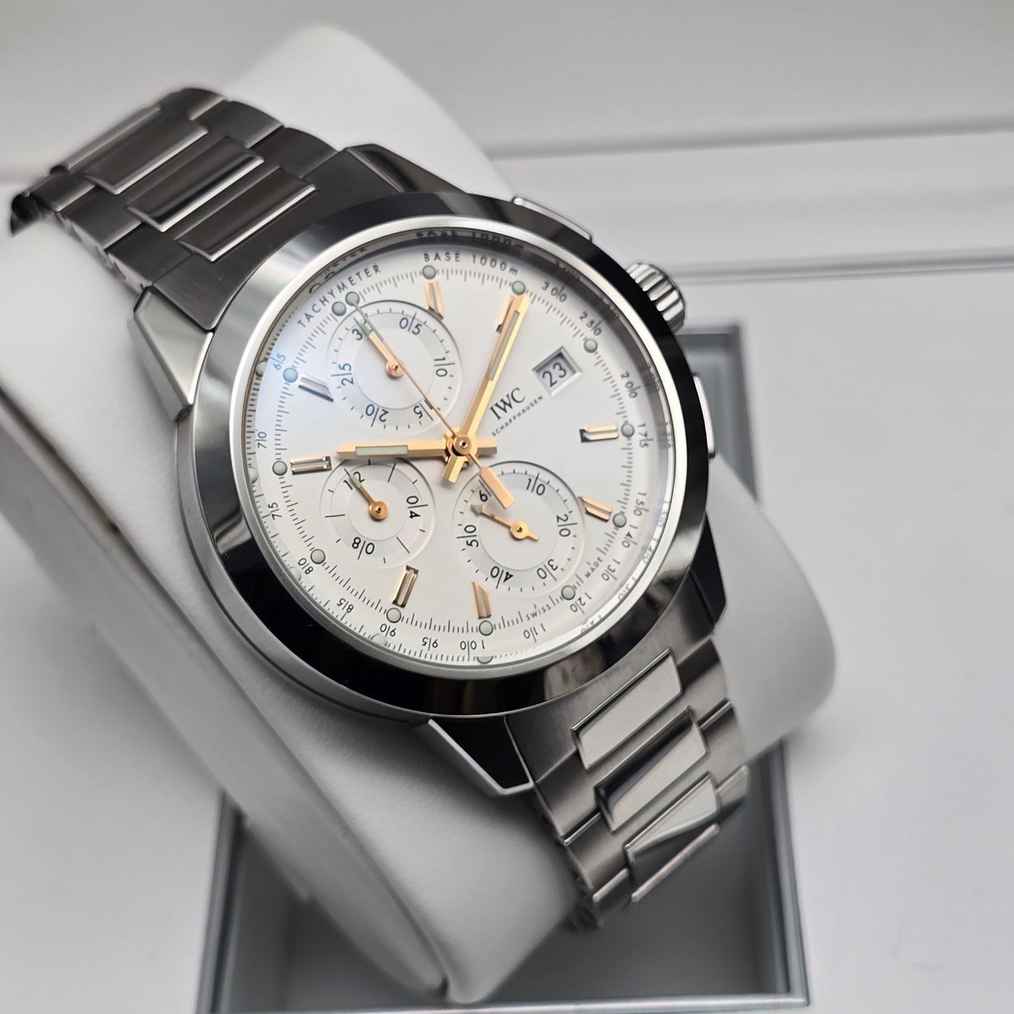 IWC Ingenieur Chronograph IW380801 - (3/8)