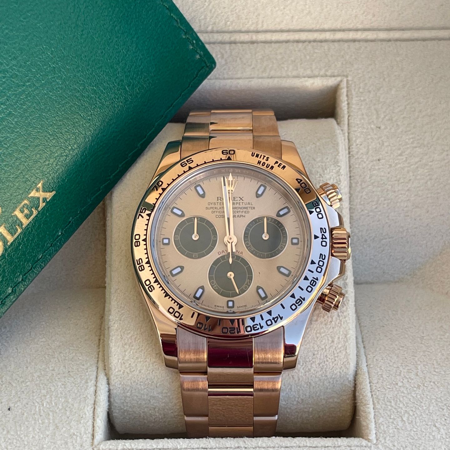 Rolex Daytona 116505 (2015) - Pink dial 40 mm Rose Gold case (1/6)