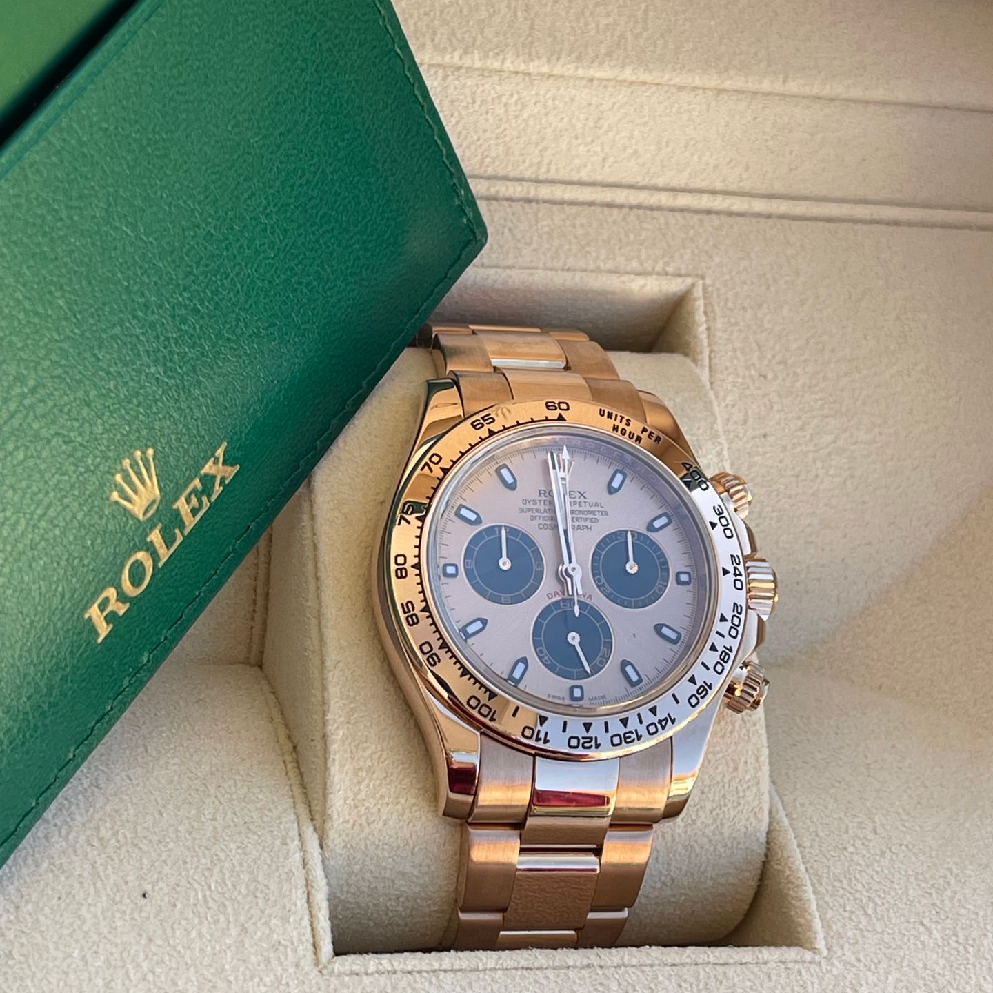 Rolex Daytona 116505 (2015) - Pink dial 40 mm Rose Gold case (3/6)