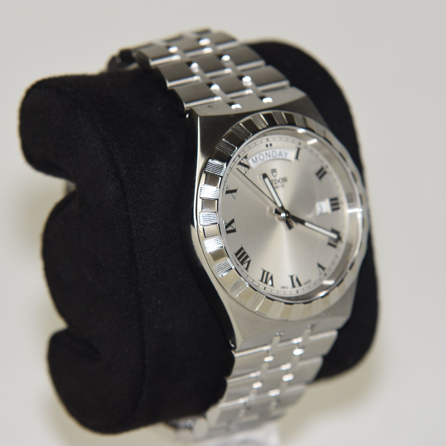 Tudor Royal 28600 (2025) - Zilver wijzerplaat 41mm Staal (4/6)