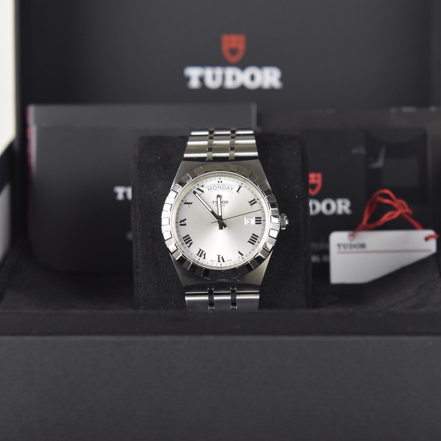 Tudor Royal 28600 (2025) - Zilver wijzerplaat 41mm Staal (6/6)