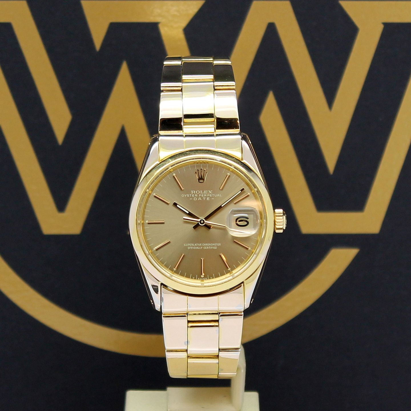 Rolex Oyster Perpetual Date 1550 (1972) - Gold dial 34 mm Yellow Gold case (1/7)