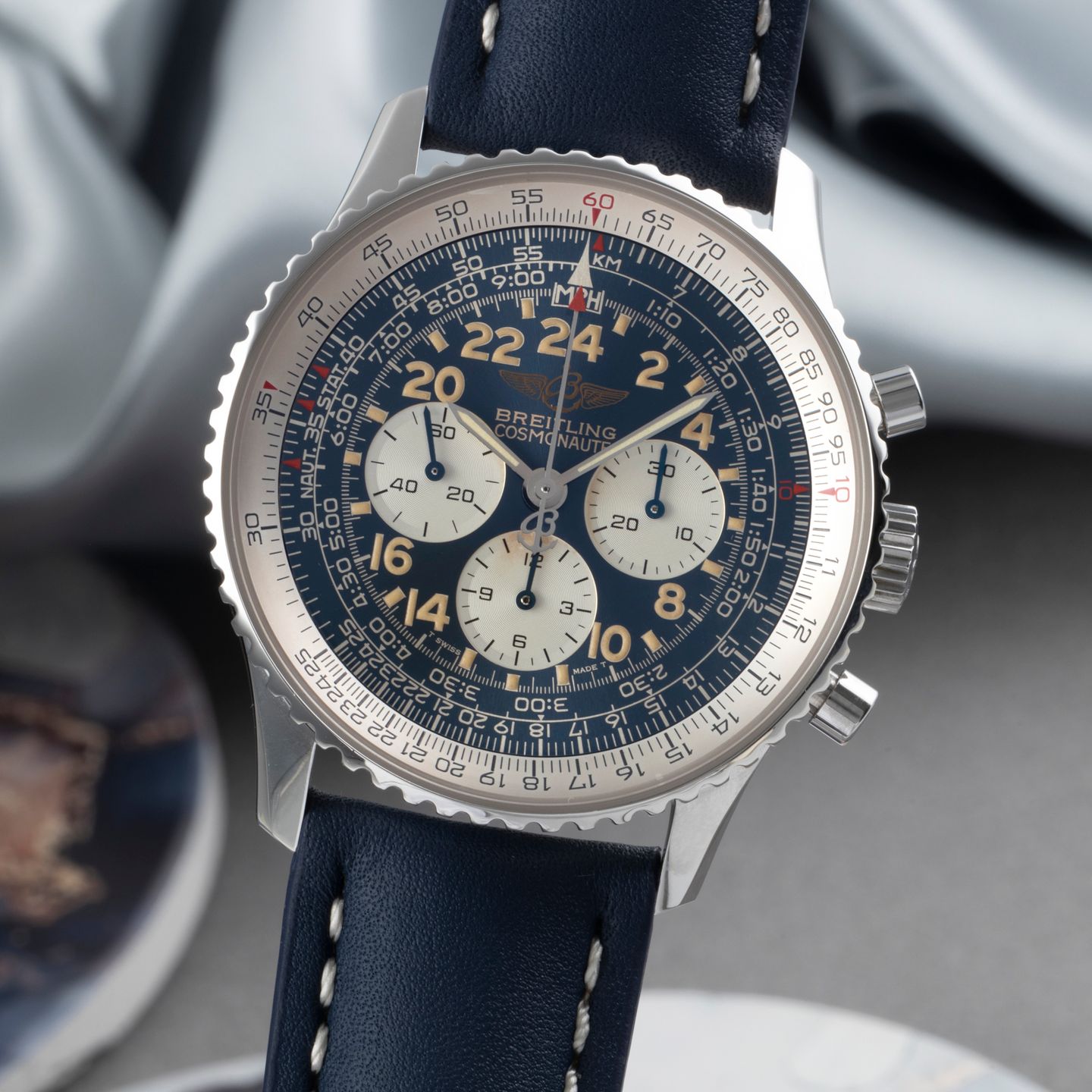 Breitling Navitimer Cosmonaute A12022 (2001) - Zwart wijzerplaat 41mm Staal (3/8)