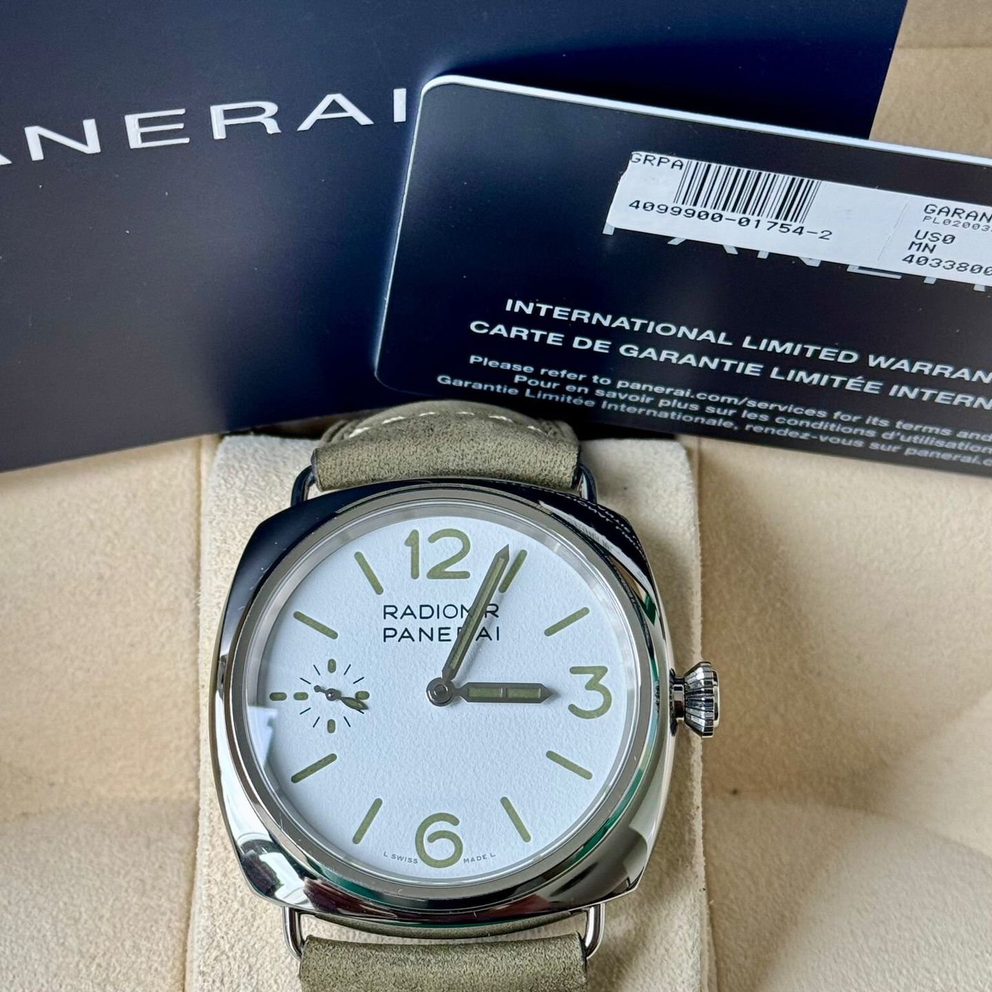 Panerai Radiomir 8 Days PAM01384 (2024) - White dial 45 mm Steel case (7/7)