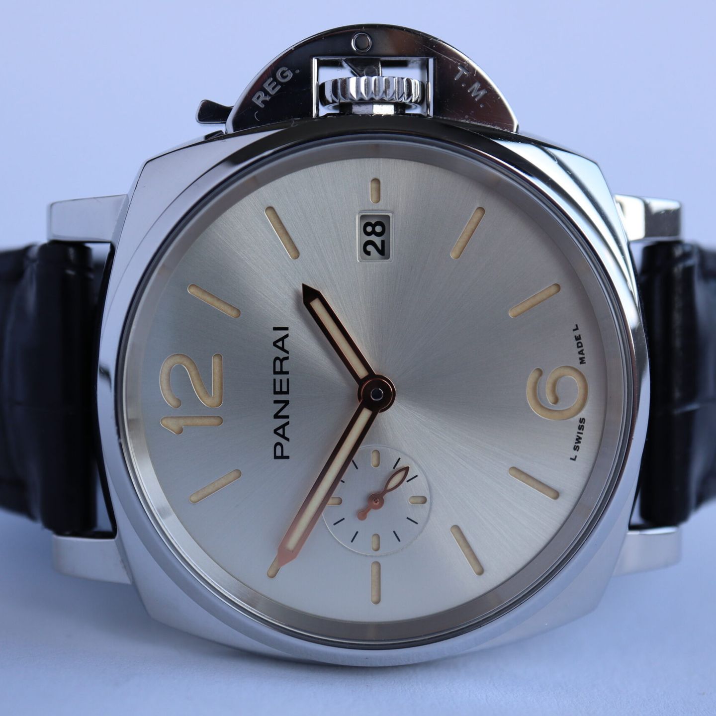 Panerai Luminor Due PAM01249 (2022) - Zilver wijzerplaat 42mm Staal (2/8)