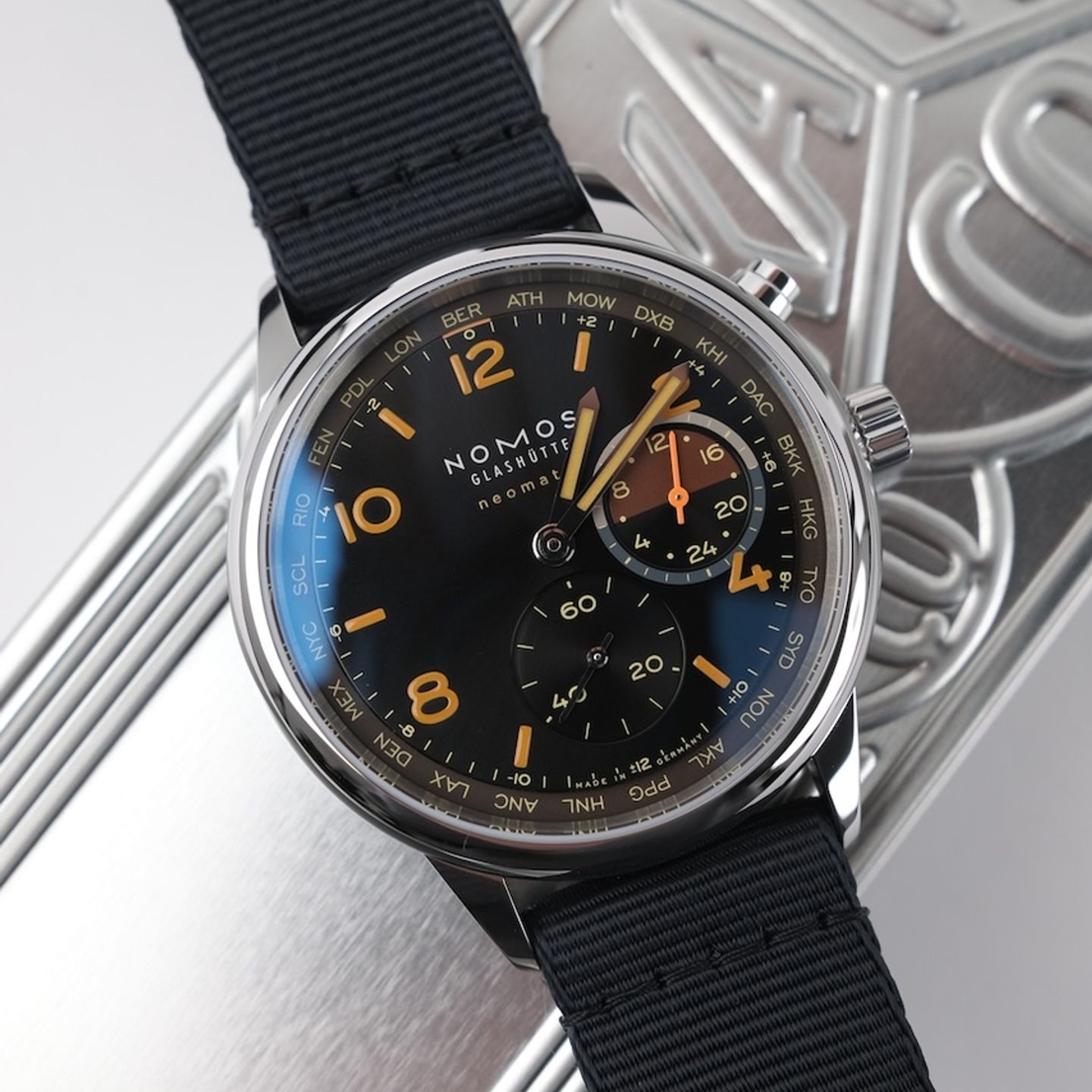 Unknown Unknown 790.S8 (2025) - (1/8)