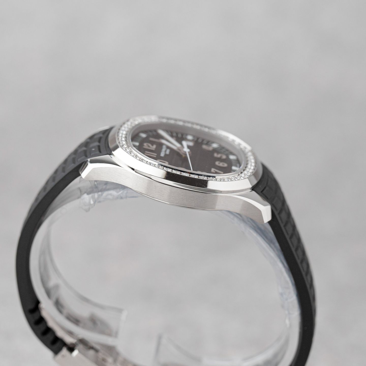 Patek Philippe World Time Chronograph 5935A-001 - (5/8)