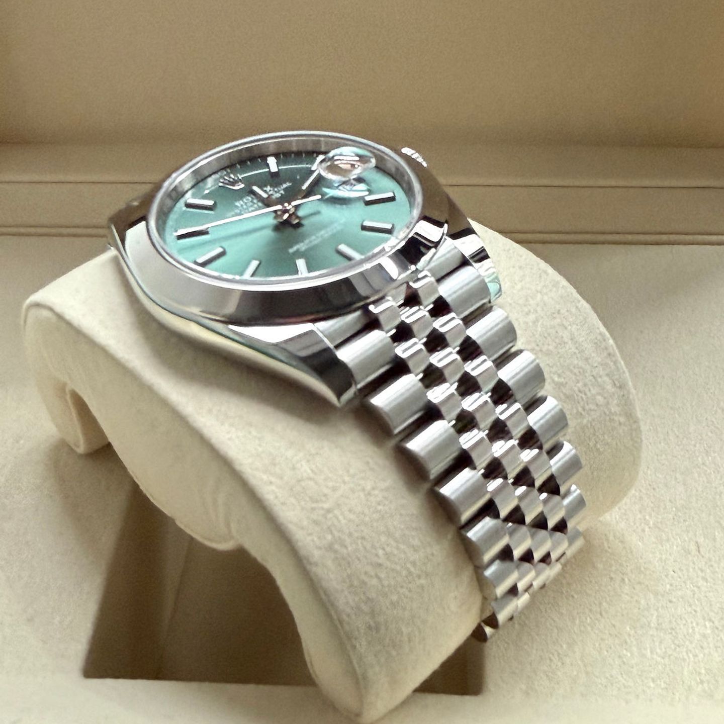 Rolex Datejust 41 126300 (2022) - Groen wijzerplaat 48mm Staal (3/5)