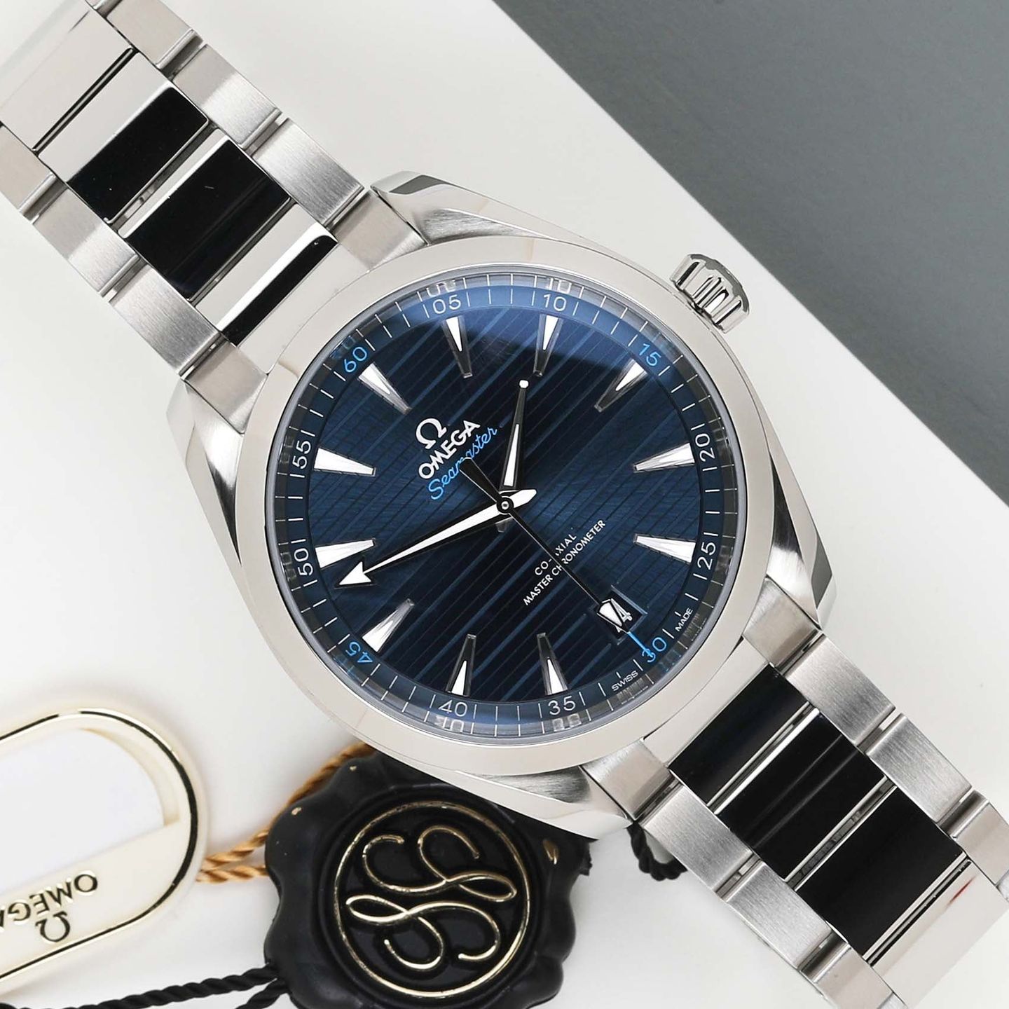 Omega Seamaster Aqua Terra 220.10.41.21.03.001 (2018) - Blue dial 41 mm Steel case (1/8)