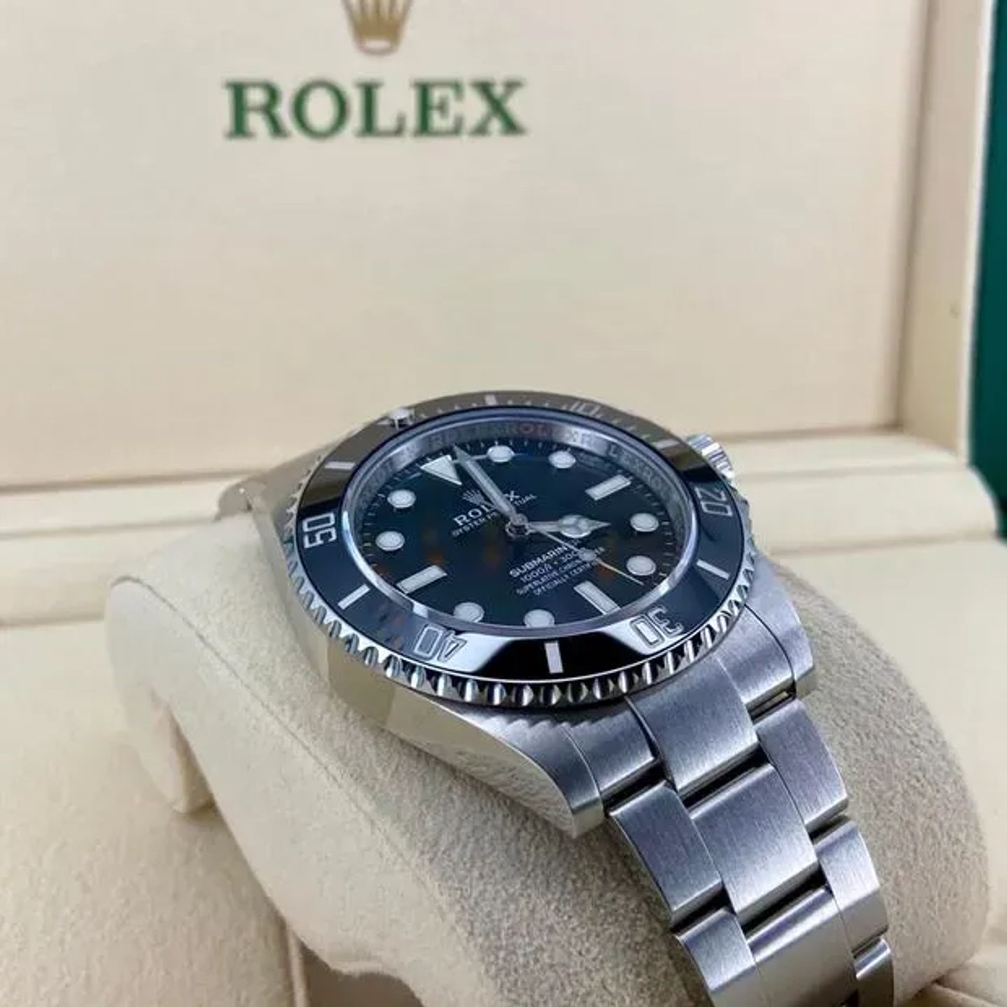 Rolex Submariner No Date 124060 - (2/6)