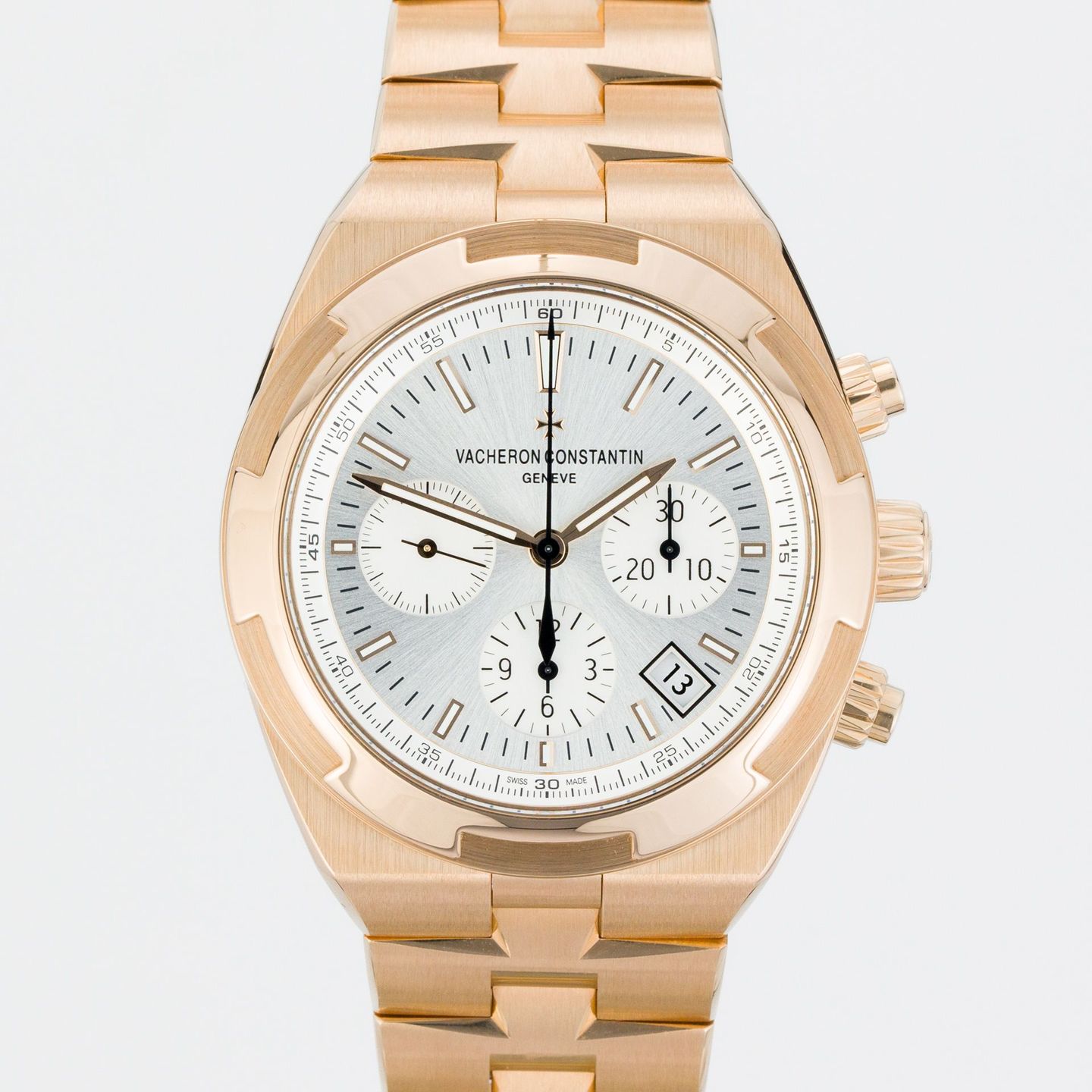 Vacheron Constantin Overseas Chronograph 5500V/000R-B074 (2022) - Silver dial 43 mm Rose Gold case (1/8)